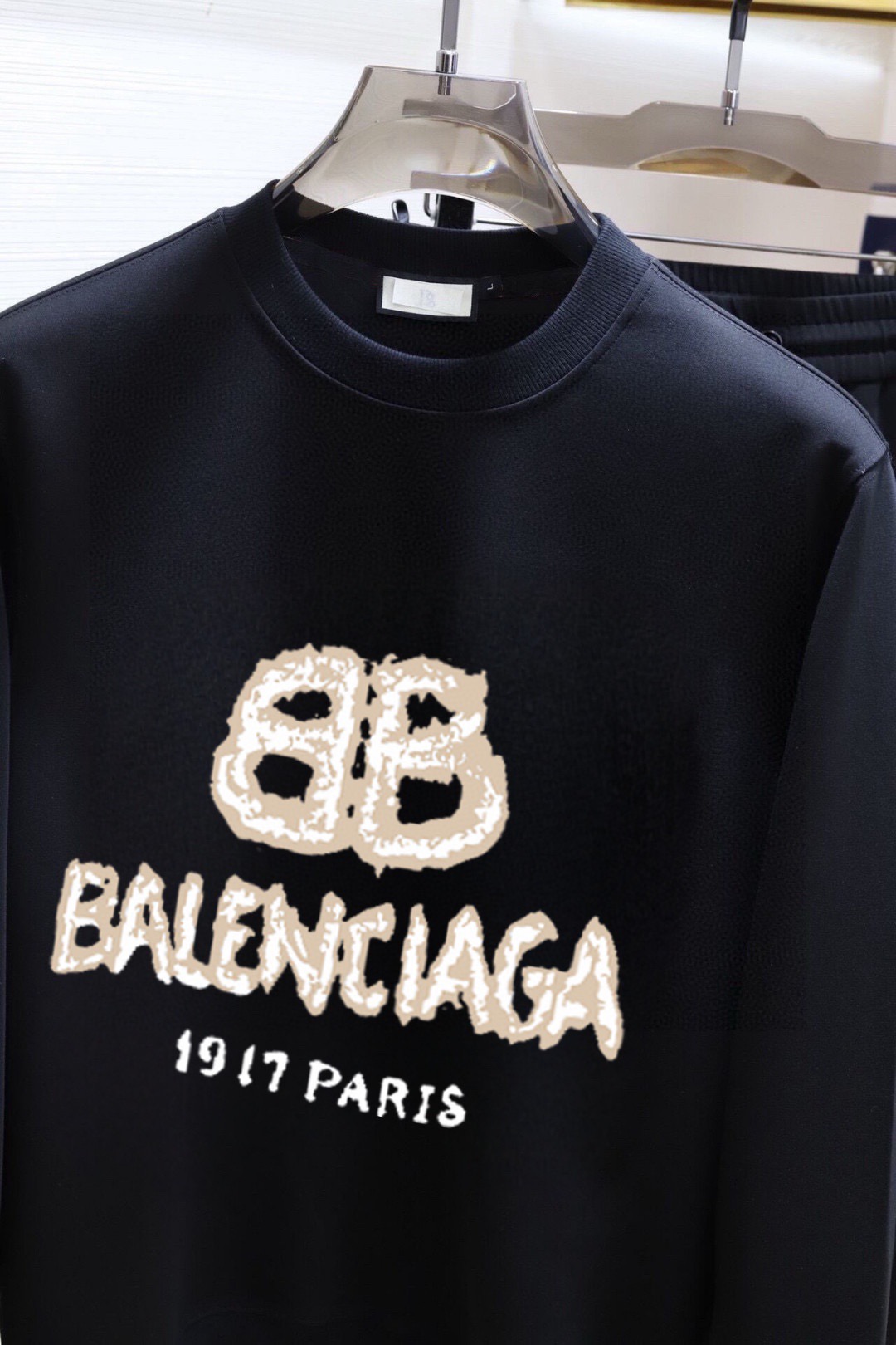 Balenciaga 品牌：巴黎世家 (胖子福音) 套装来袭 专注官网 2026全新 卫衣套装 狠货 就为一个贴合、完美的上身效果 全天然优质罗马棉100%