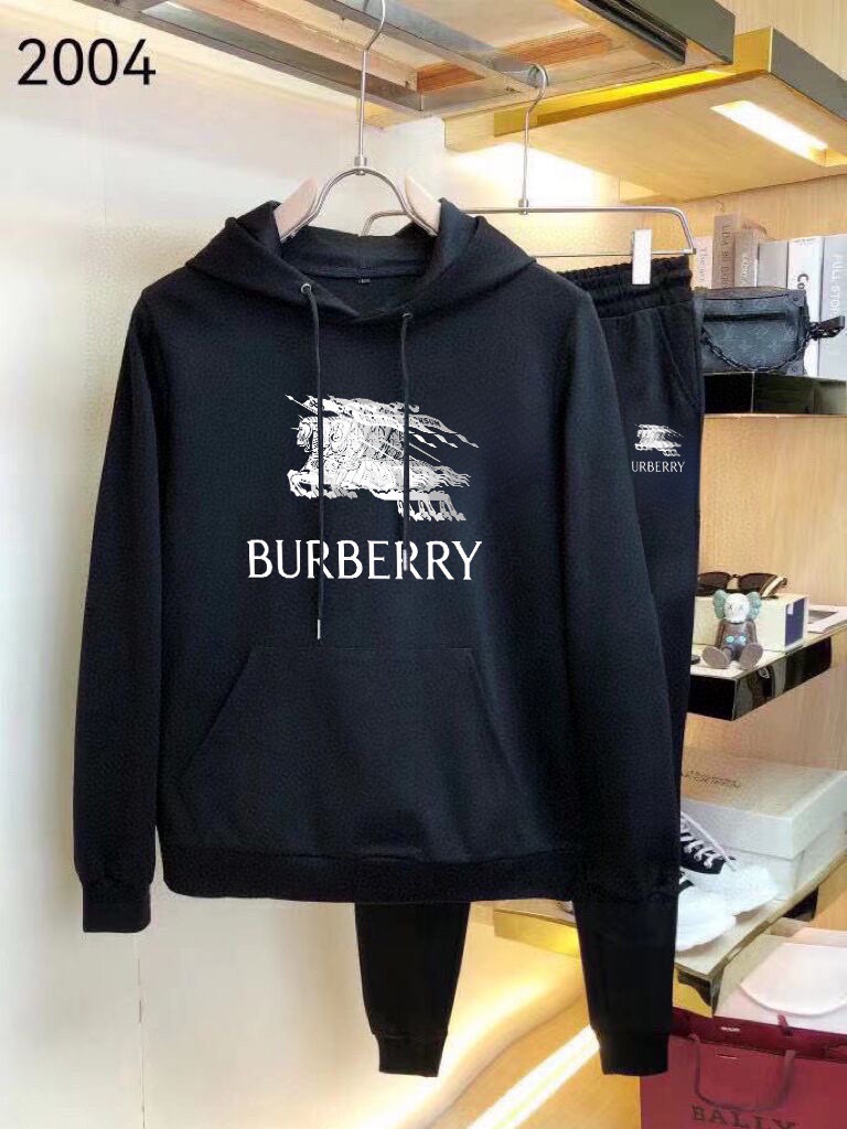 Burberry 品牌：巴宝莉 (胖子福音) 套装来袭 专注官网 2026全新 开衫卫衣套装 狠货 就为一个贴合、完美的上身效果 全天然优质罗马棉100%