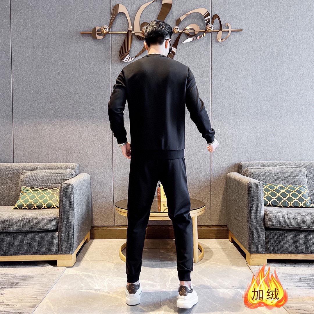 Burberry 品牌：巴宝莉 (加绒加厚)2026秋冬款新品 明星最爱时装味休闲套装