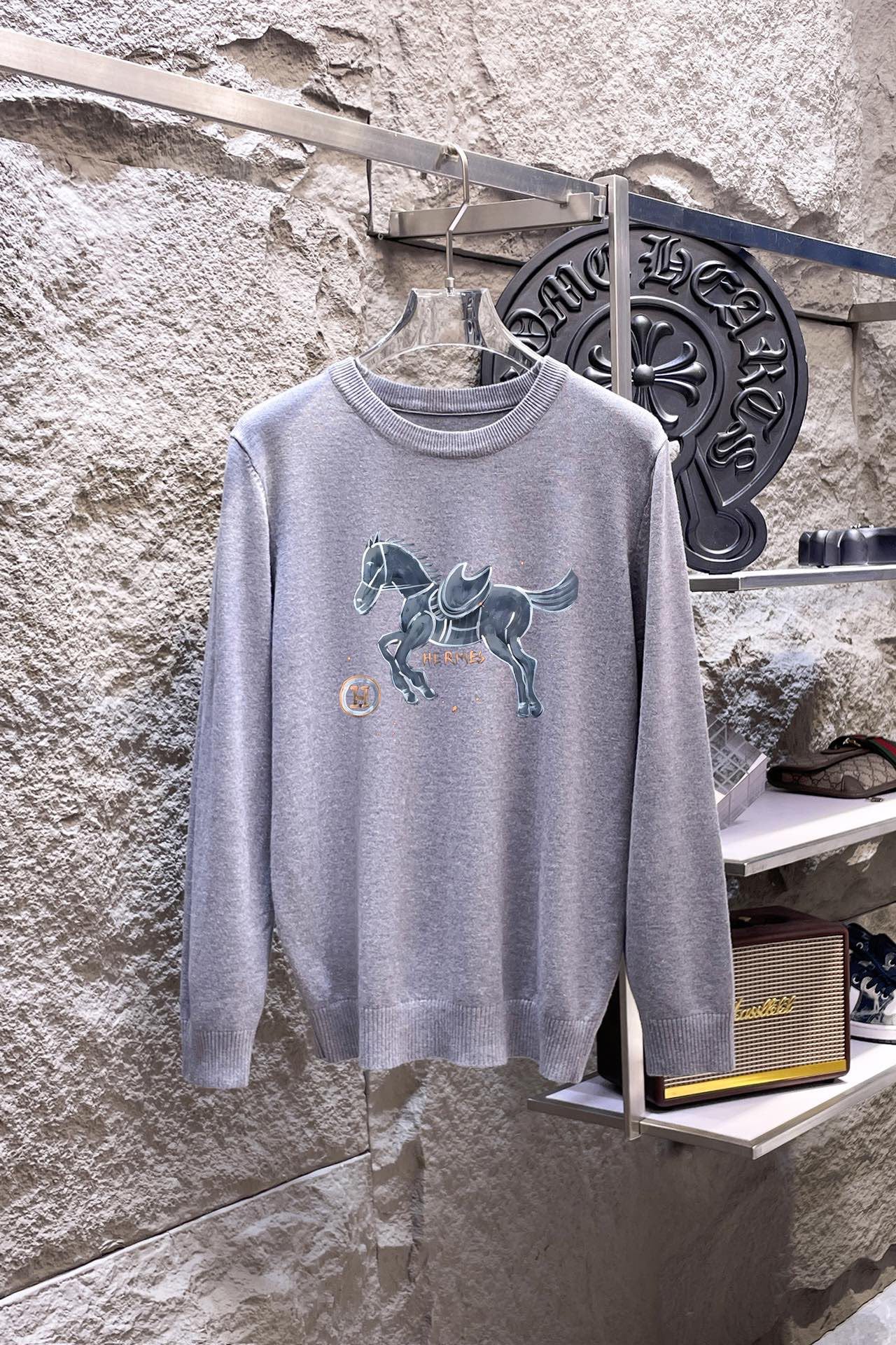 Hermès 品牌：爱马仕 圆领套头羊毛衫 全品相 羊毛混纺面料 2026最新款 黄金比例 修身款软黄金 百搭实用型的单品