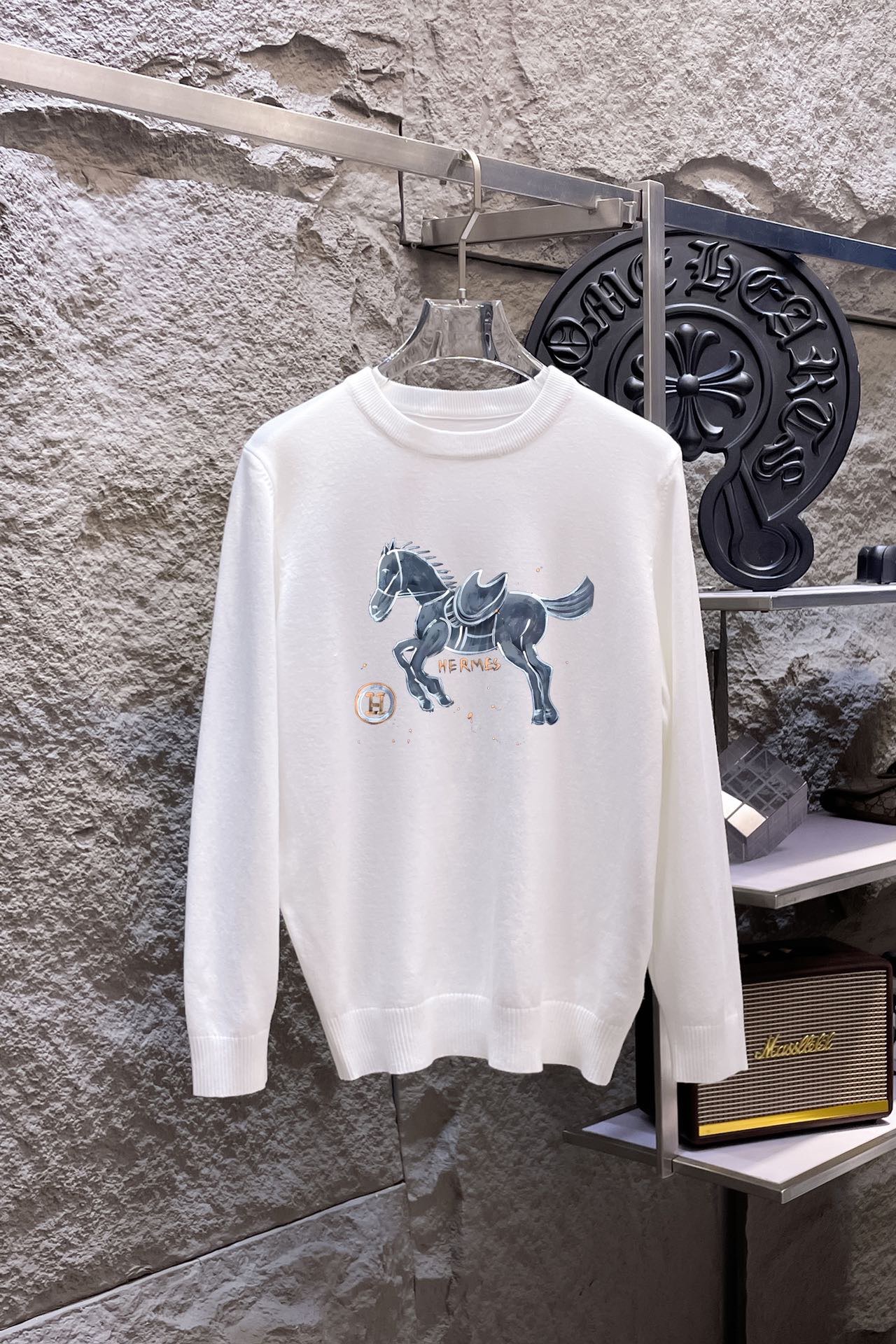 Hermès 品牌：爱马仕 圆领套头羊毛衫 全品相 羊毛混纺面料 2026最新款 黄金比例 修身款软黄金 百搭实用型的单品