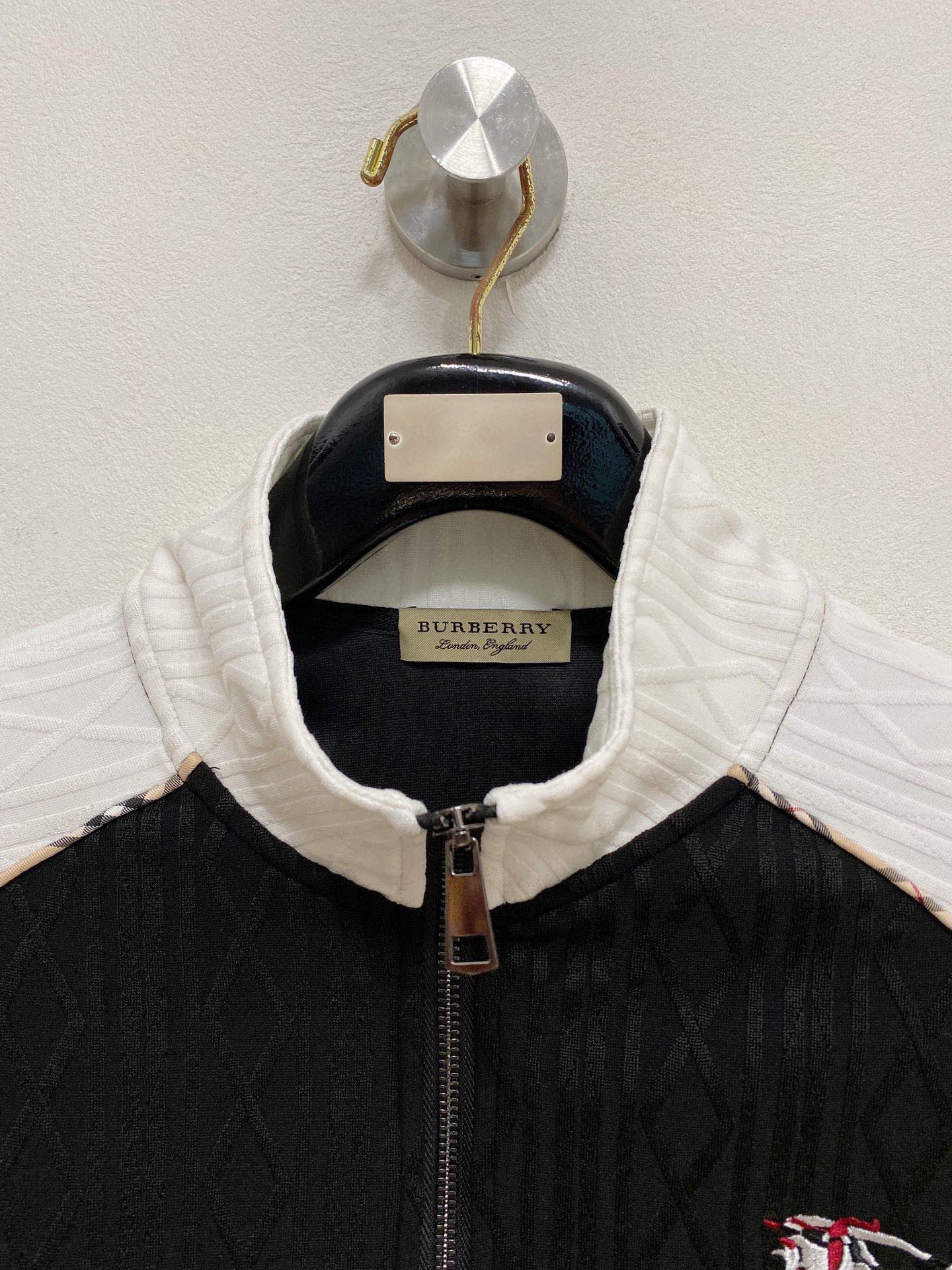 Burberry 品牌：巴宝莉 2026新款 休闲套装 透气舒适休闲 高级感满满 细节 高档