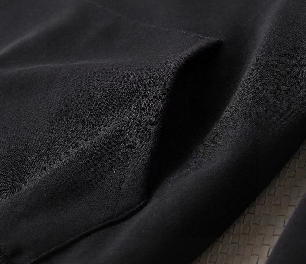 Balenciaga 品牌：巴黎世家 (胖子福音) 2026ss秋款最新款长袖圆领卫衣