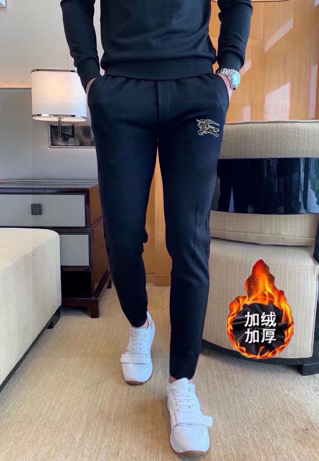 Burberry 品牌：巴宝莉 (加绒加厚)2026秋冬款新品 明星最爱时装味休闲套装