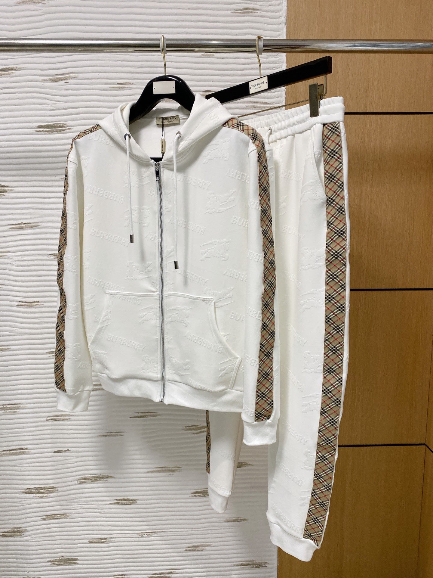 Burberry 品牌：巴宝莉 2026新款 休闲套装 透气舒适休闲 高级感满满 细节 高档