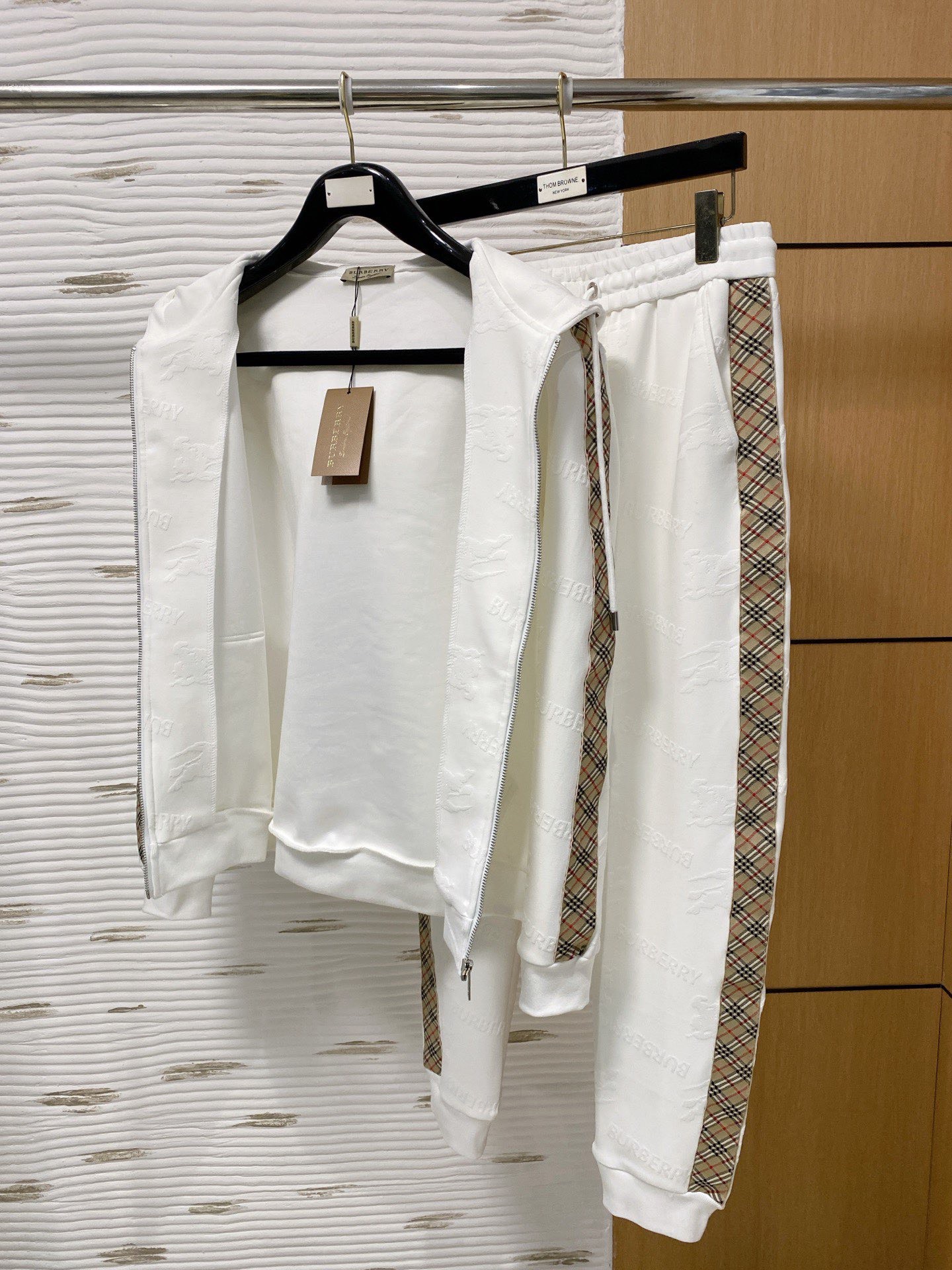 Burberry 品牌：巴宝莉 2026新款 休闲套装 透气舒适休闲 高级感满满 细节 高档