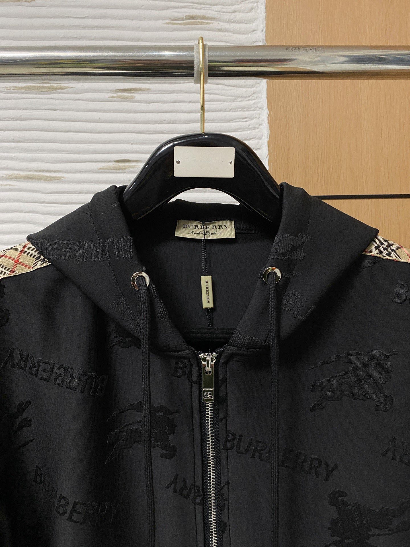 Burberry 品牌：巴宝莉 2026新款 休闲套装 透气舒适休闲 高级感满满 细节 高档