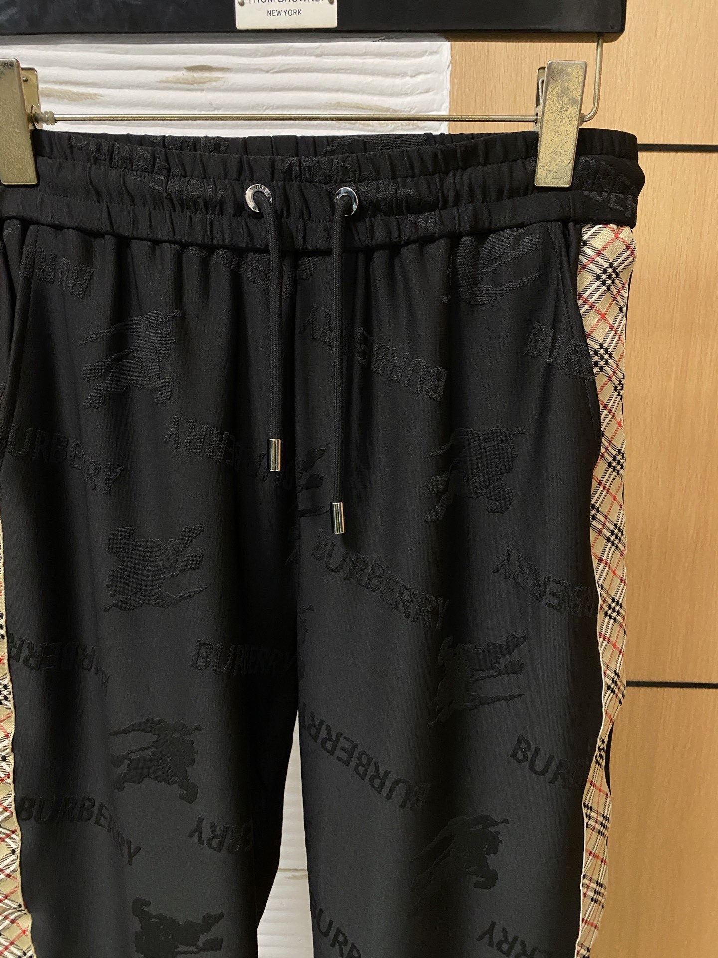Burberry 品牌：巴宝莉 2026新款 休闲套装 透气舒适休闲 高级感满满 细节 高档