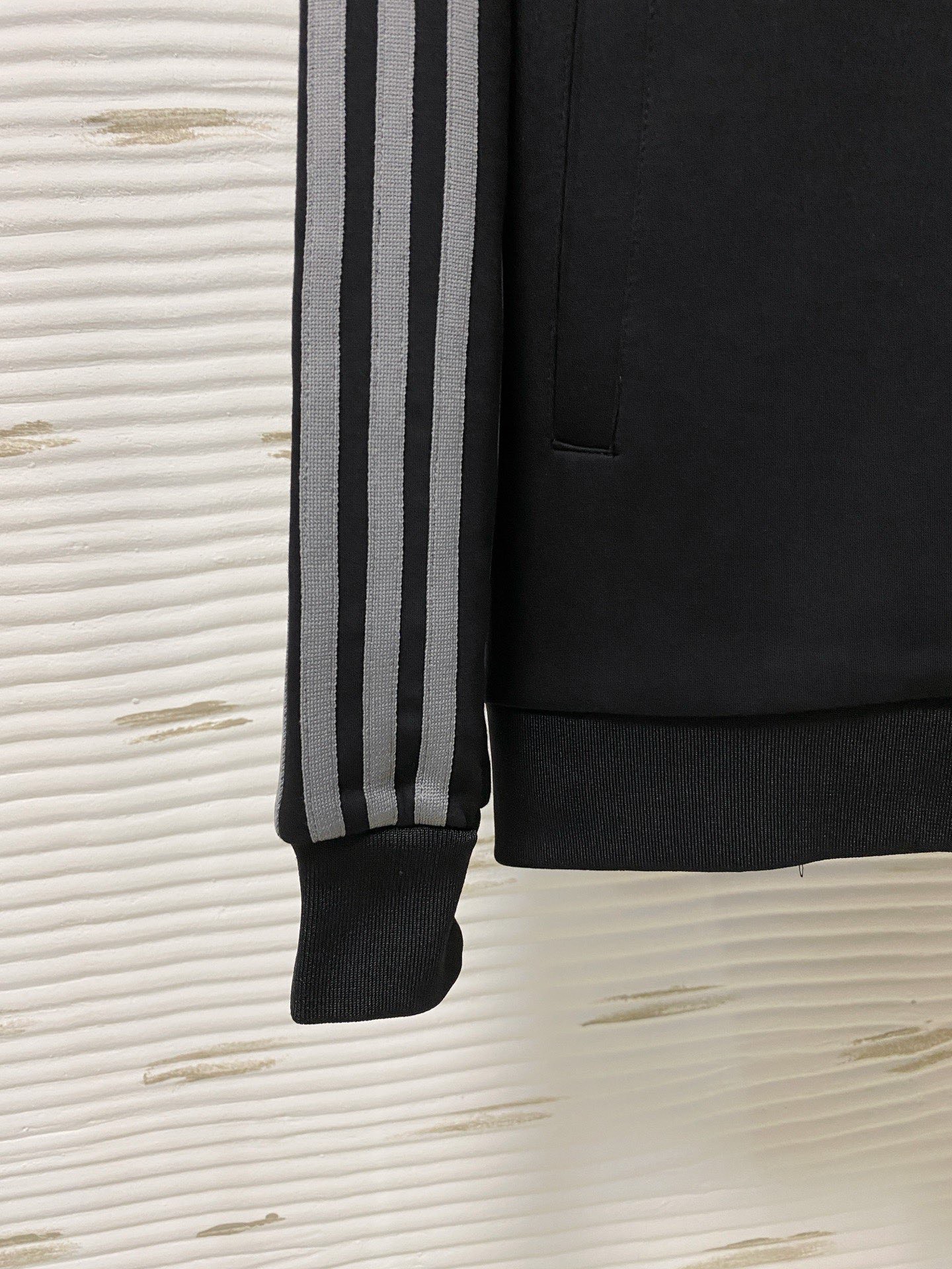 Balenciaga 品牌：巴黎世家 2026新款 休闲套装 透气舒适休闲 高级感满满 细节 高档