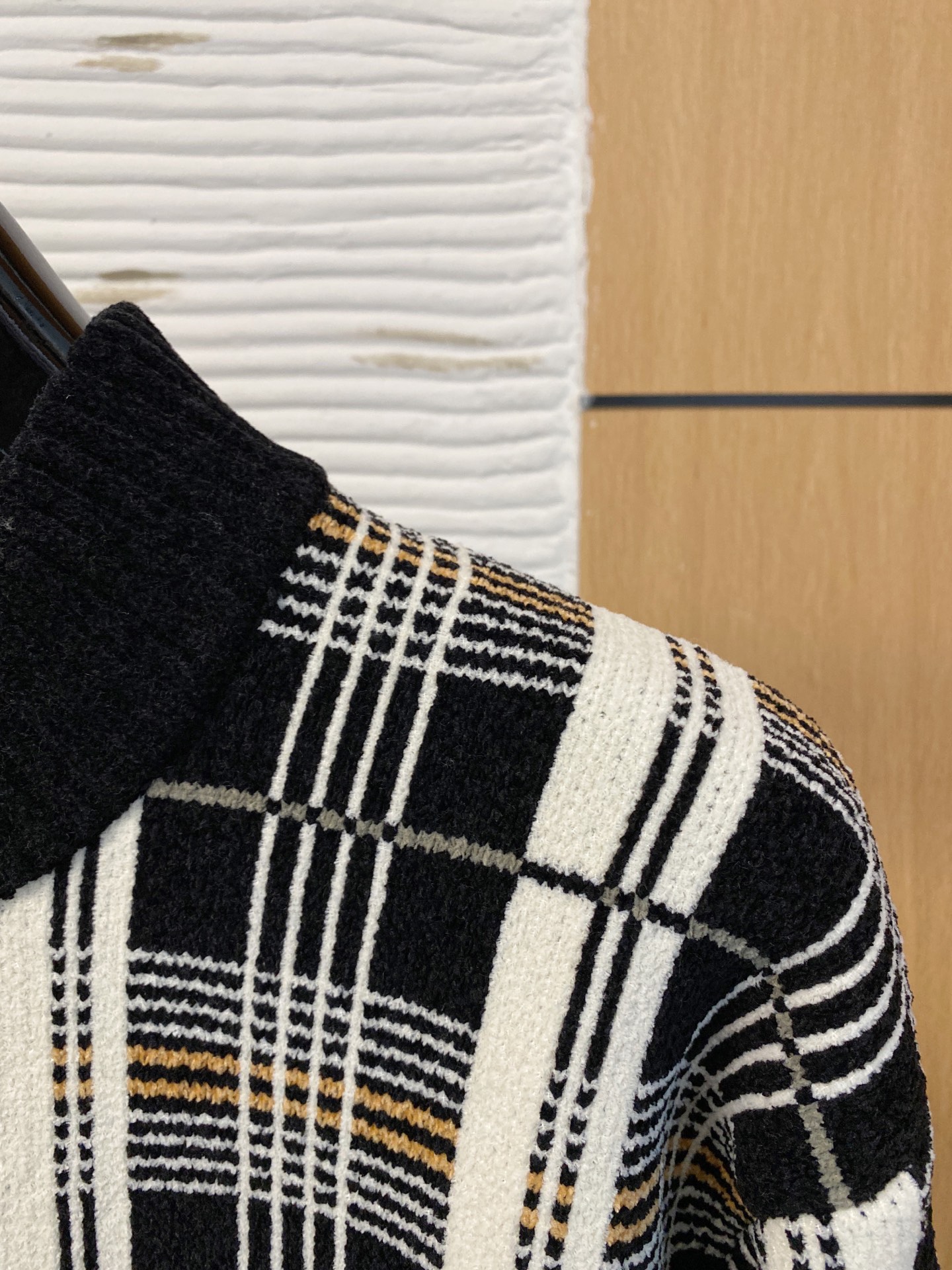 Burberry 品牌：巴宝莉 秋冬 开衫羊毛衫 全品相 羊毛混纺面料