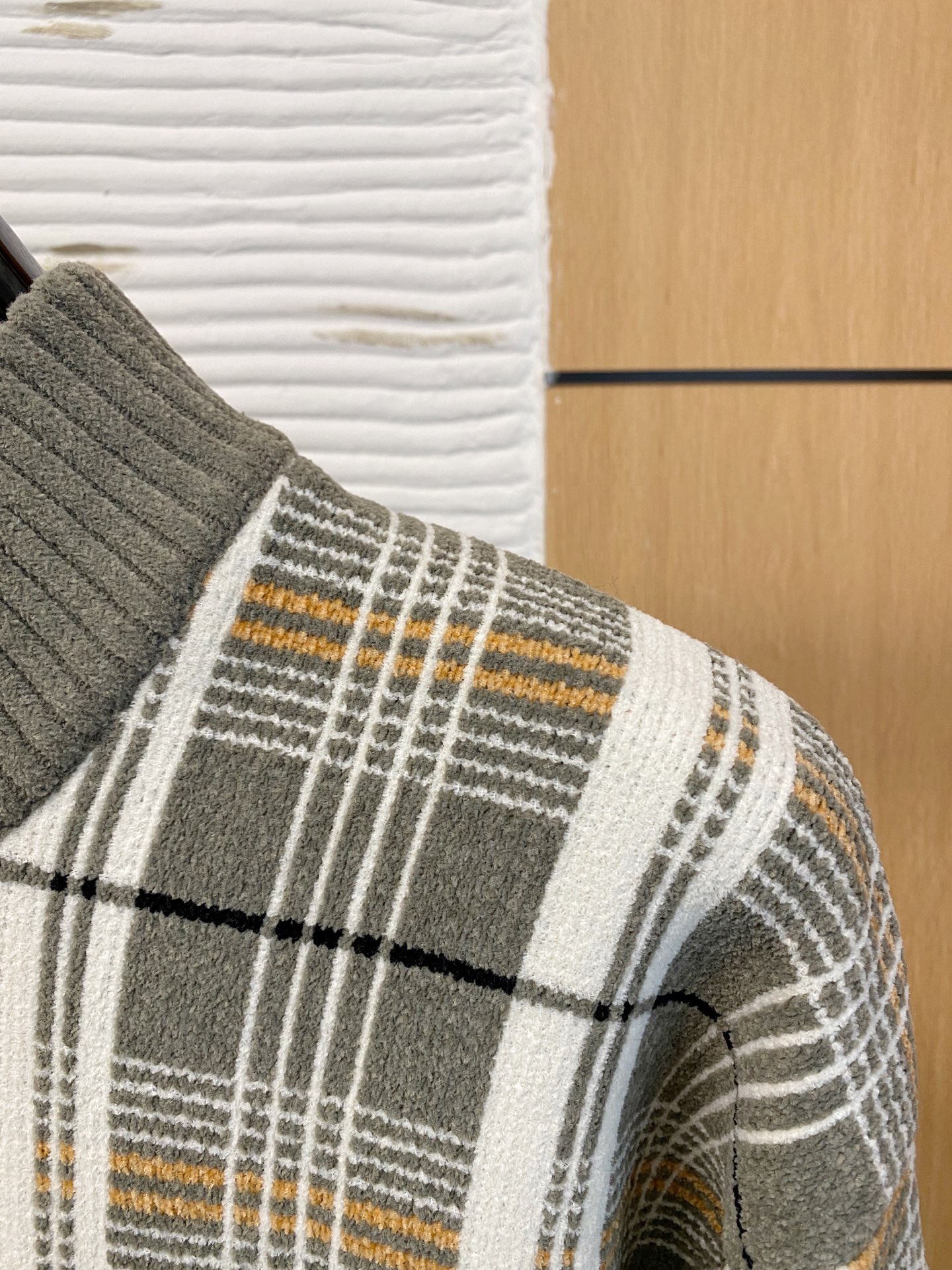 Burberry 品牌：巴宝莉 秋冬 开衫羊毛衫 全品相 羊毛混纺面料