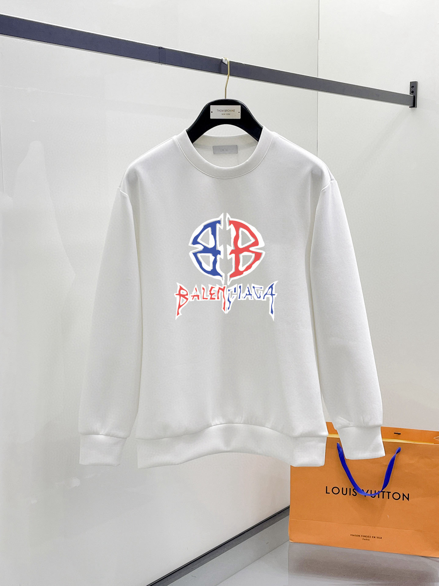 P100 Marca: Balenciaga (Fat Man Gospel) 2026ss última sudadera de manga larga y cuello redondo a principios de primaver…