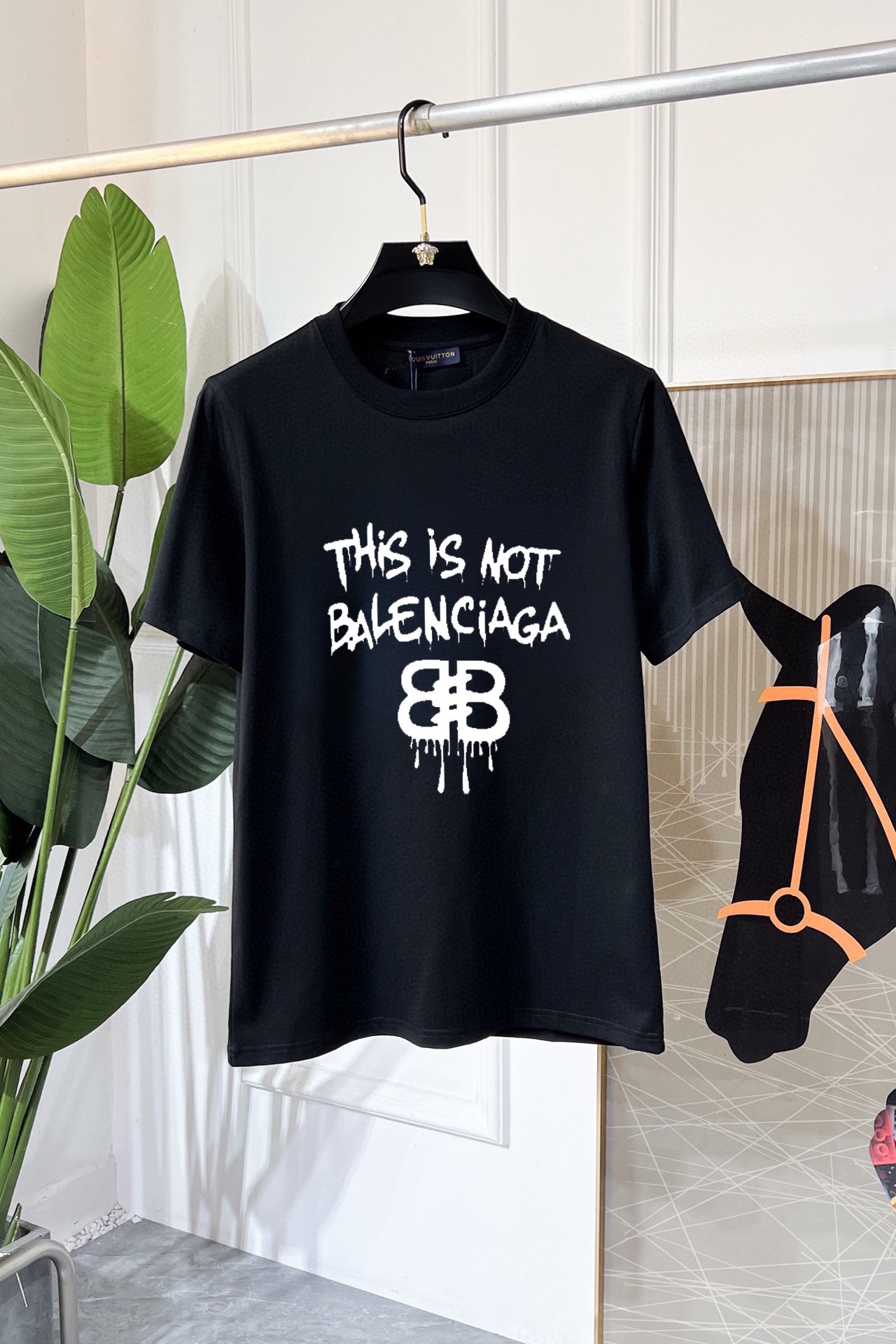 Balenciaga 品牌： 巴黎世家 (胖子福音) 男士休闲短袖T恤 2026春夏新品