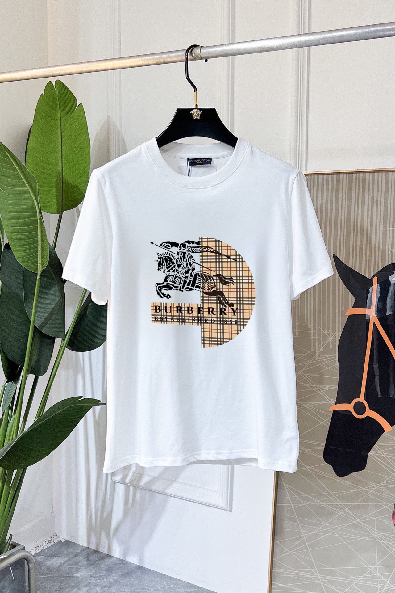 Burberry 品牌： 巴宝莉 (胖子福音) 男士休闲短袖T恤 2026春夏新品