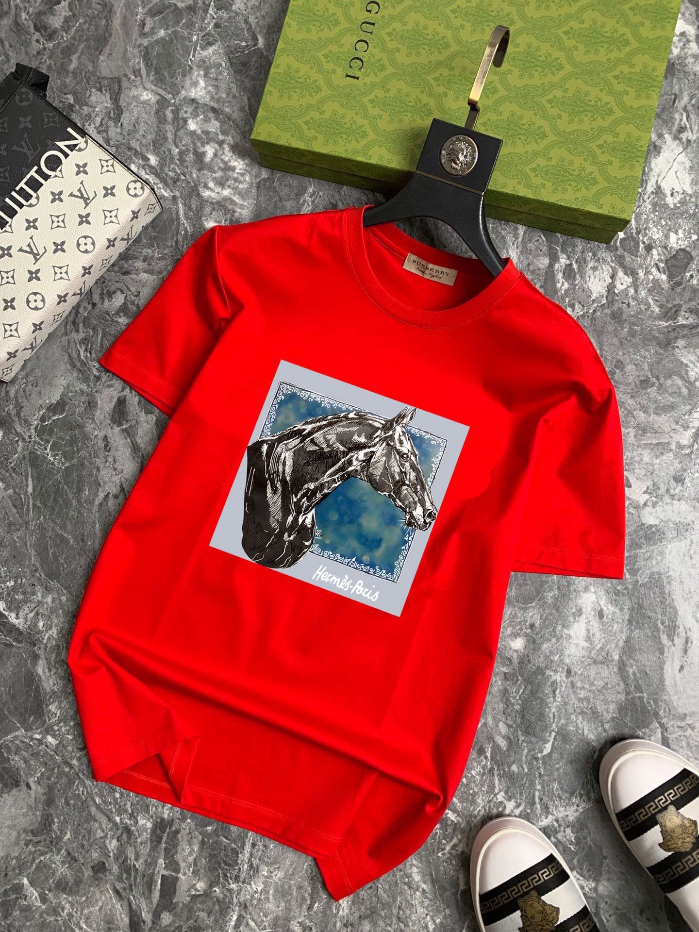 Hermès 品牌： 爱马仕 (胖子福音) 男士休闲短袖T恤 2026春夏新品