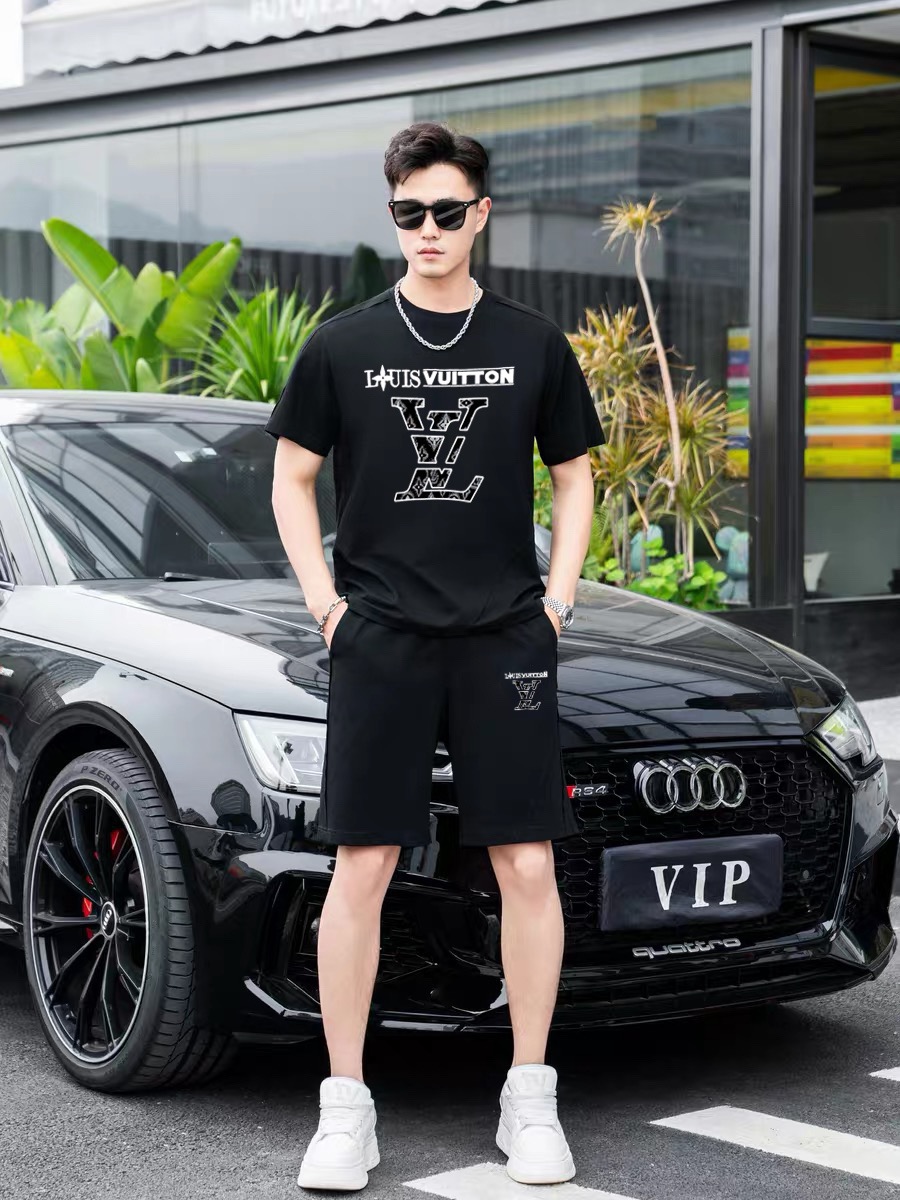 P120 Marca: LV 2026 ¡Nuevo traje corto de manga corta para hombre! ¡Ventas sincrónicas en el sitio web oficial! ¡Versió…