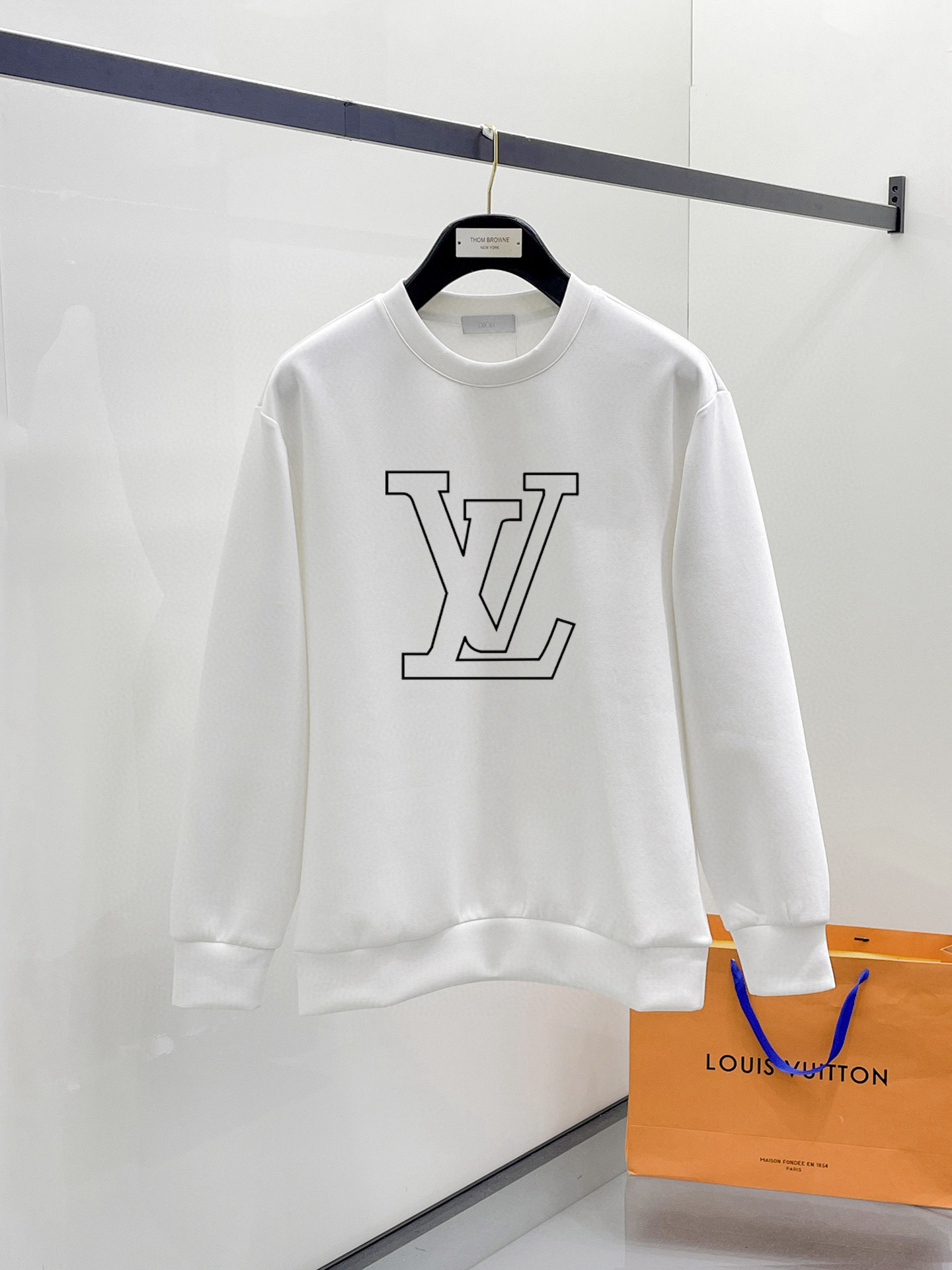 P100 Marca: LV (Fat Man Gospel) 2026ss última sudadera de manga larga y cuello redondo a principios de primavera, a la …