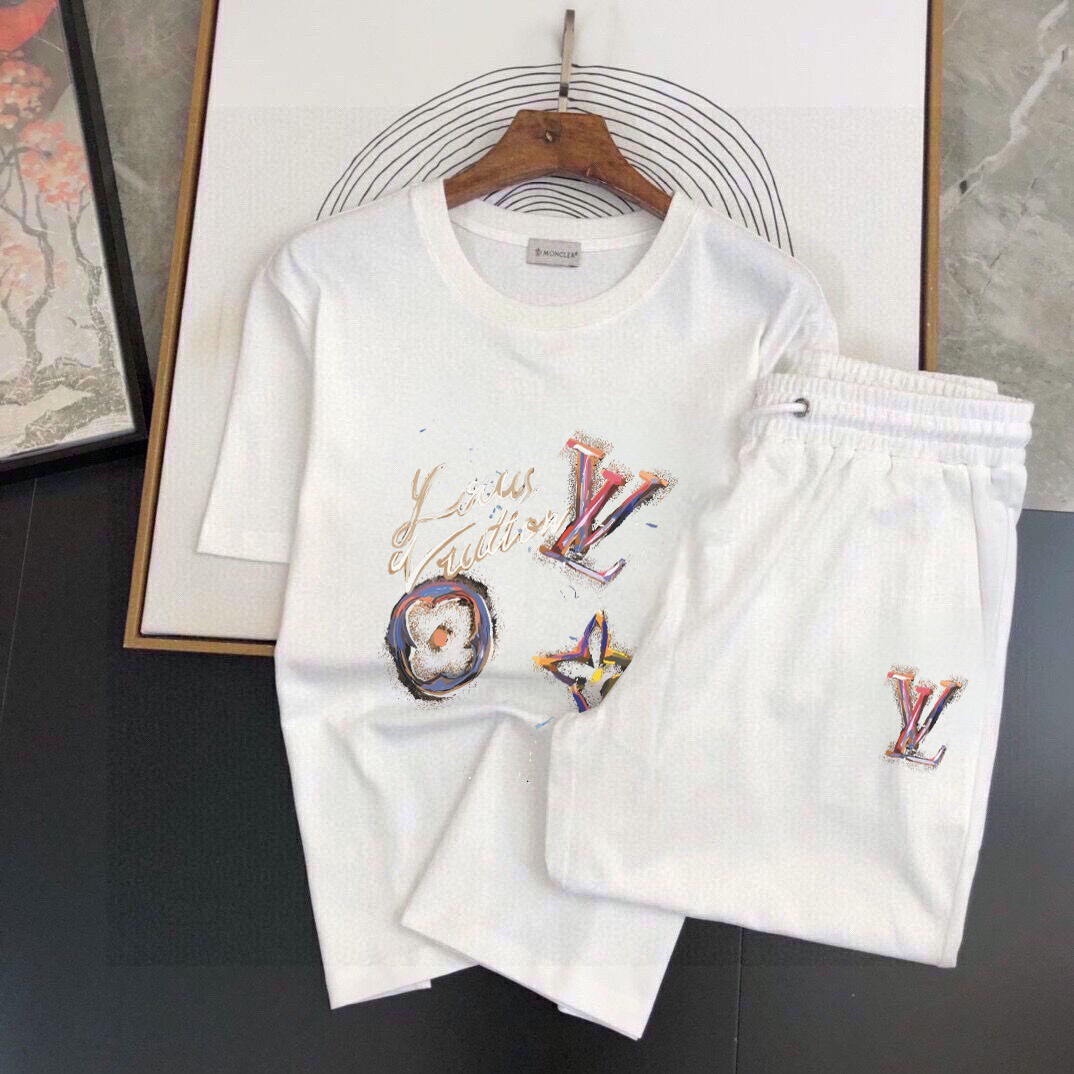 P120 Marca: LV 2026 ¡Nuevo traje corto de manga corta para hombre! ¡Ventas sincrónicas en el sitio web oficial! ¡Versió…