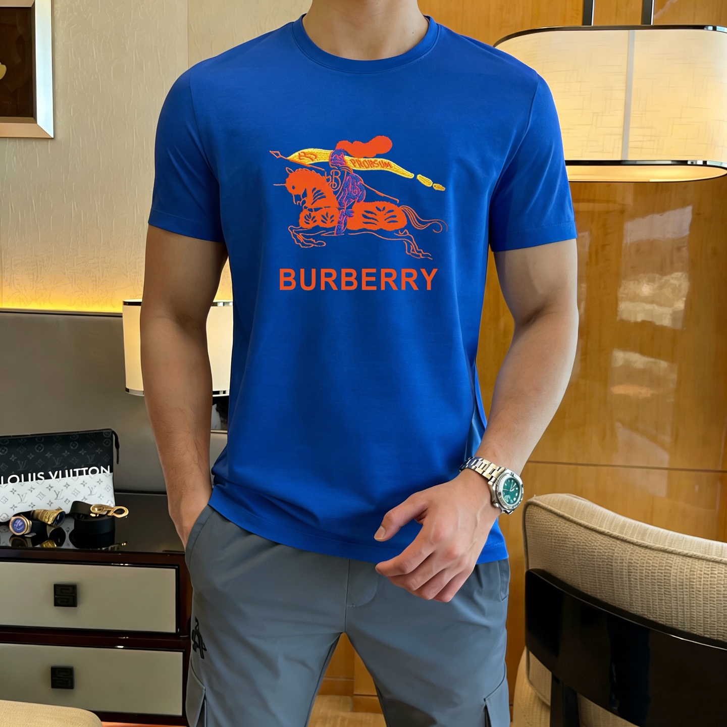 Burberry 品牌： 巴宝莉 (胖子福音) 男士休闲短袖T恤 2026春夏新品