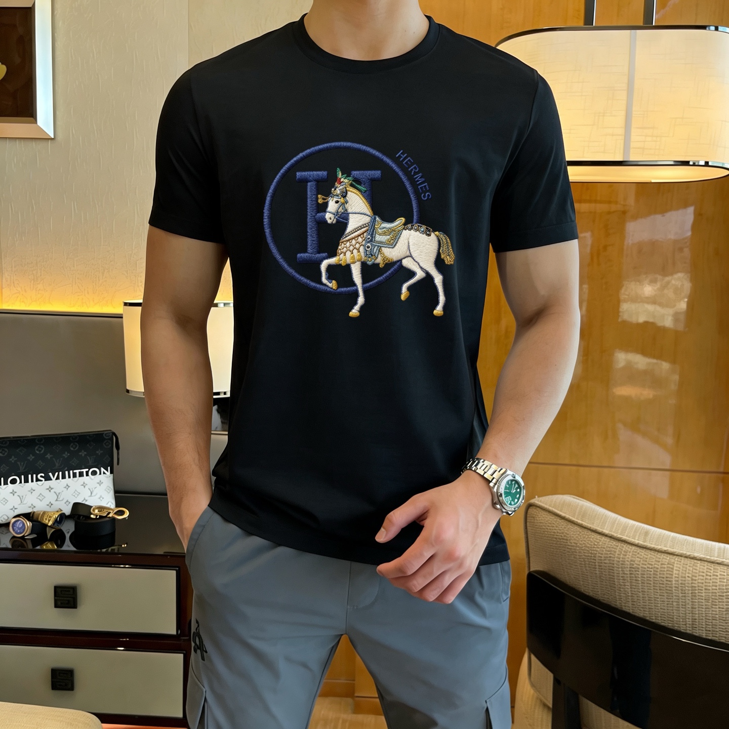 Hermès 品牌： 爱马仕 (胖子福音) 男士休闲短袖T恤 2026春夏新品