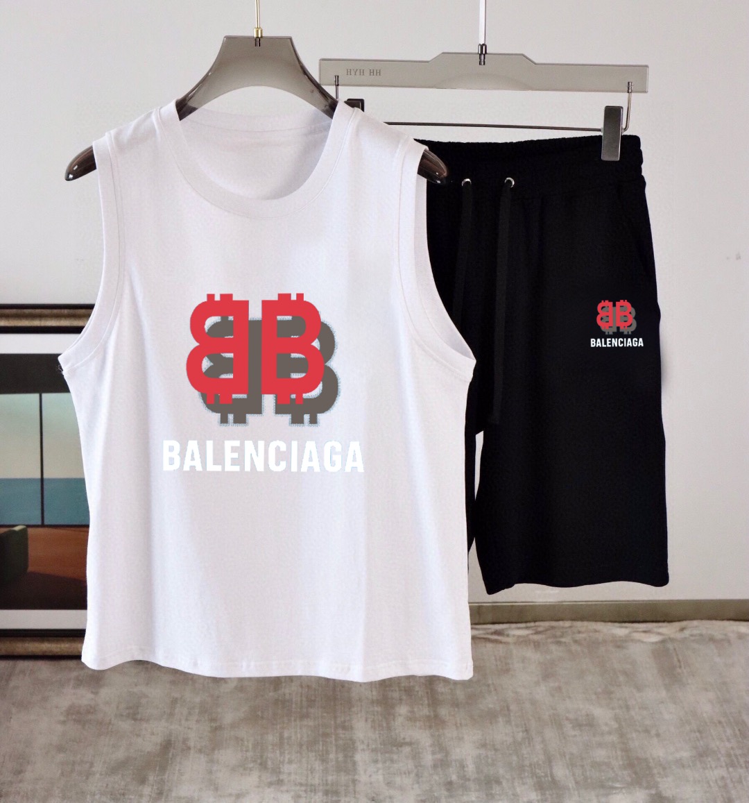 Balenciaga 品牌： 巴黎世家 2026 夏季新品背心套装