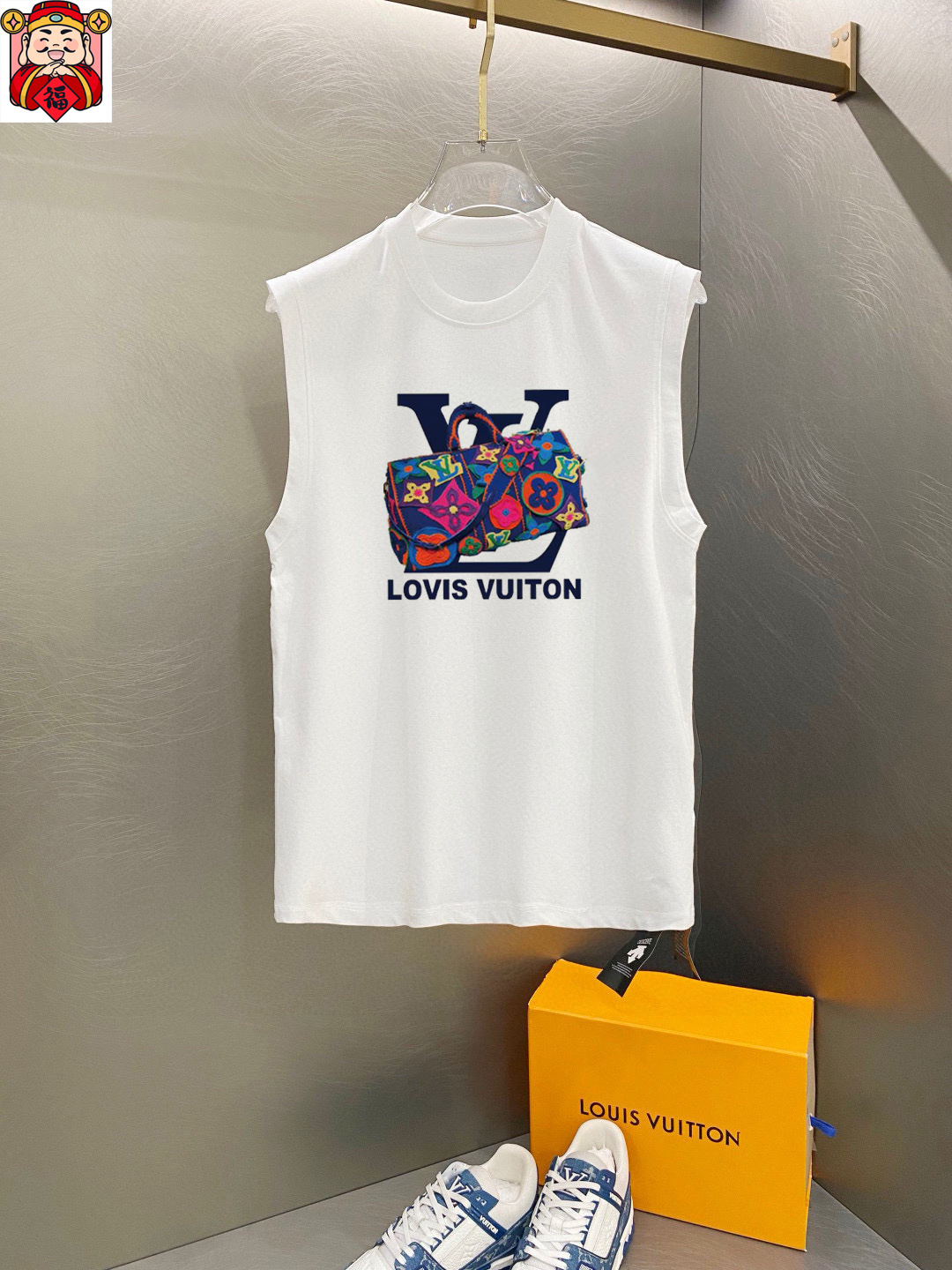 Unknown 品牌：LV 2026夏季新品背心T袖 简约款式 任何人都可以轻松驾驶 进口定制丝光棉面料 手软舒适有型 吸汗透气