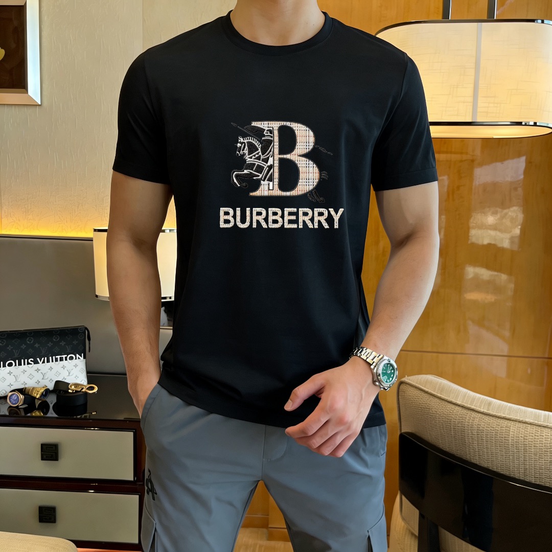 Burberry 品牌： 巴宝莉 (胖子福音) 男士休闲短袖T恤 2026春夏新品