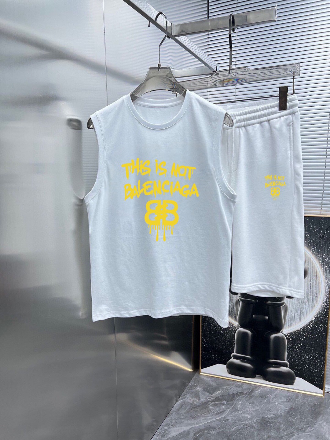 Balenciaga 品牌： 巴黎世家 2026 夏季新品背心套装