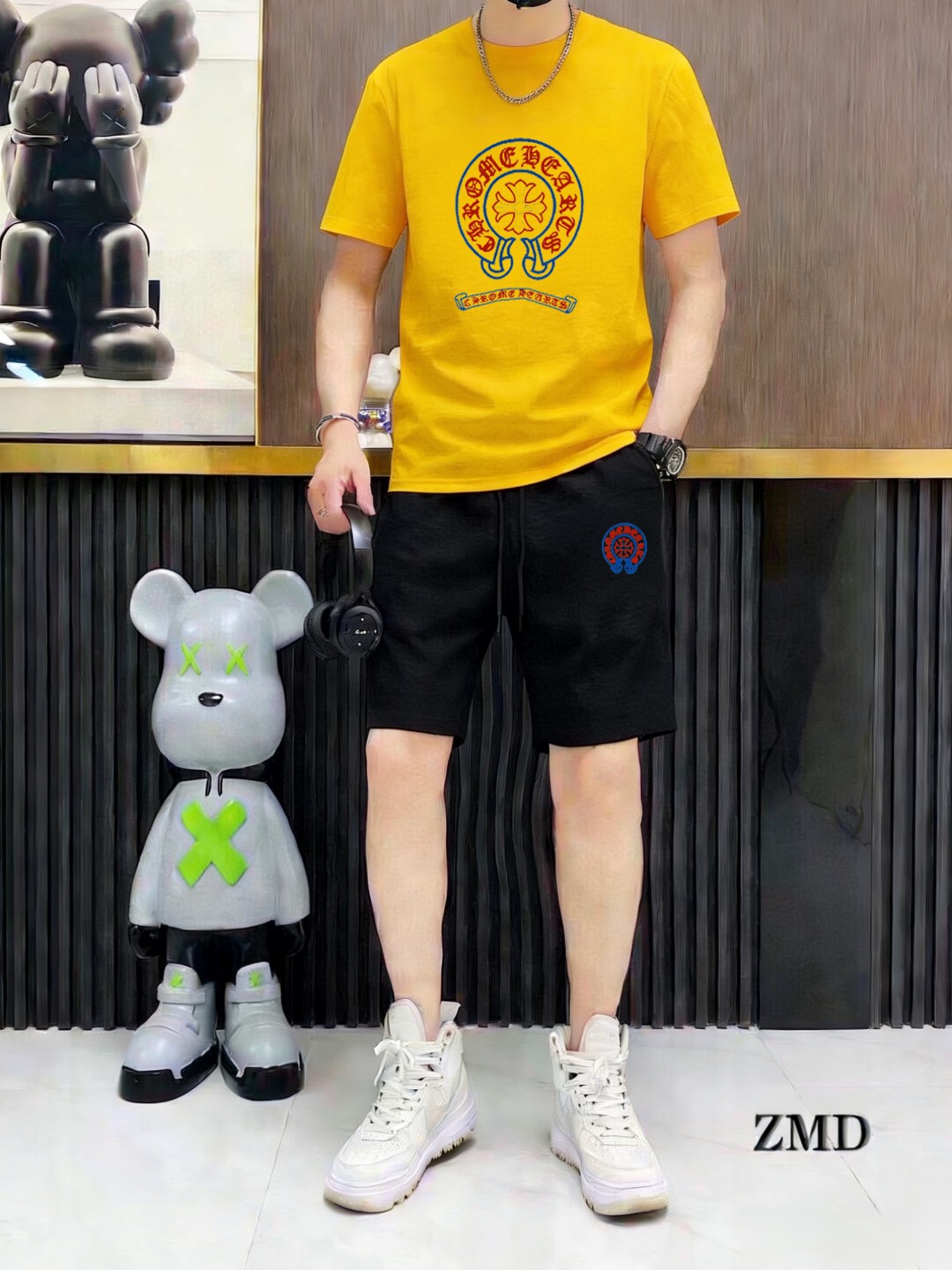 Chrome Hearts 品牌：克罗心 2026新款男士短袖短裤套装 销售 市面高端版本 手感细腻柔软 让你穿着更加舒适 立体裁剪版型超赞 尺码:M-5XL下单请报身高体重