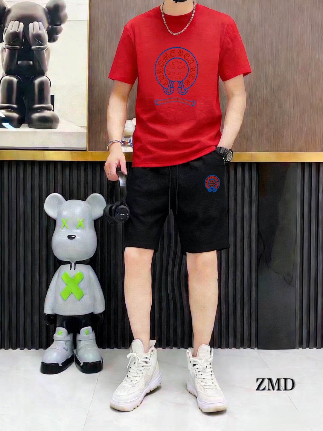 Chrome Hearts 品牌：克罗心 2026新款男士短袖短裤套装 销售 市面高端版本 手感细腻柔软 让你穿着更加舒适 立体裁剪版型超赞 尺码:M-5XL下单请报身高体重