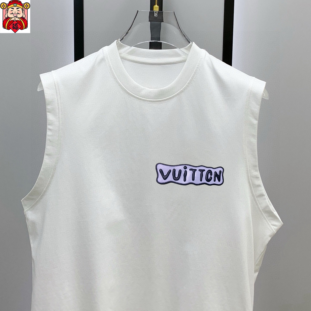 Unknown 品牌：LV 2026夏季新品背心T袖 简约款式 任何人都可以轻松驾驶 进口定制丝光棉面料 手软舒适有型 吸汗透气