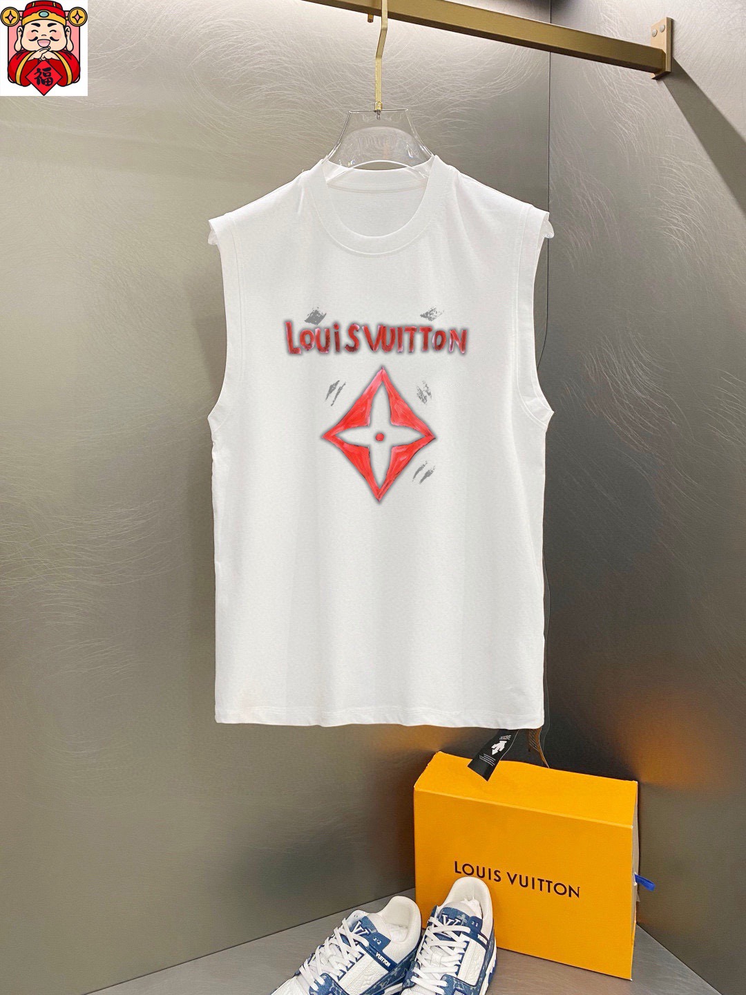 Unknown 品牌：LV 2026夏季新品背心T袖 简约款式 任何人都可以轻松驾驶 进口定制丝光棉面料 手软舒适有型 吸汗透气
