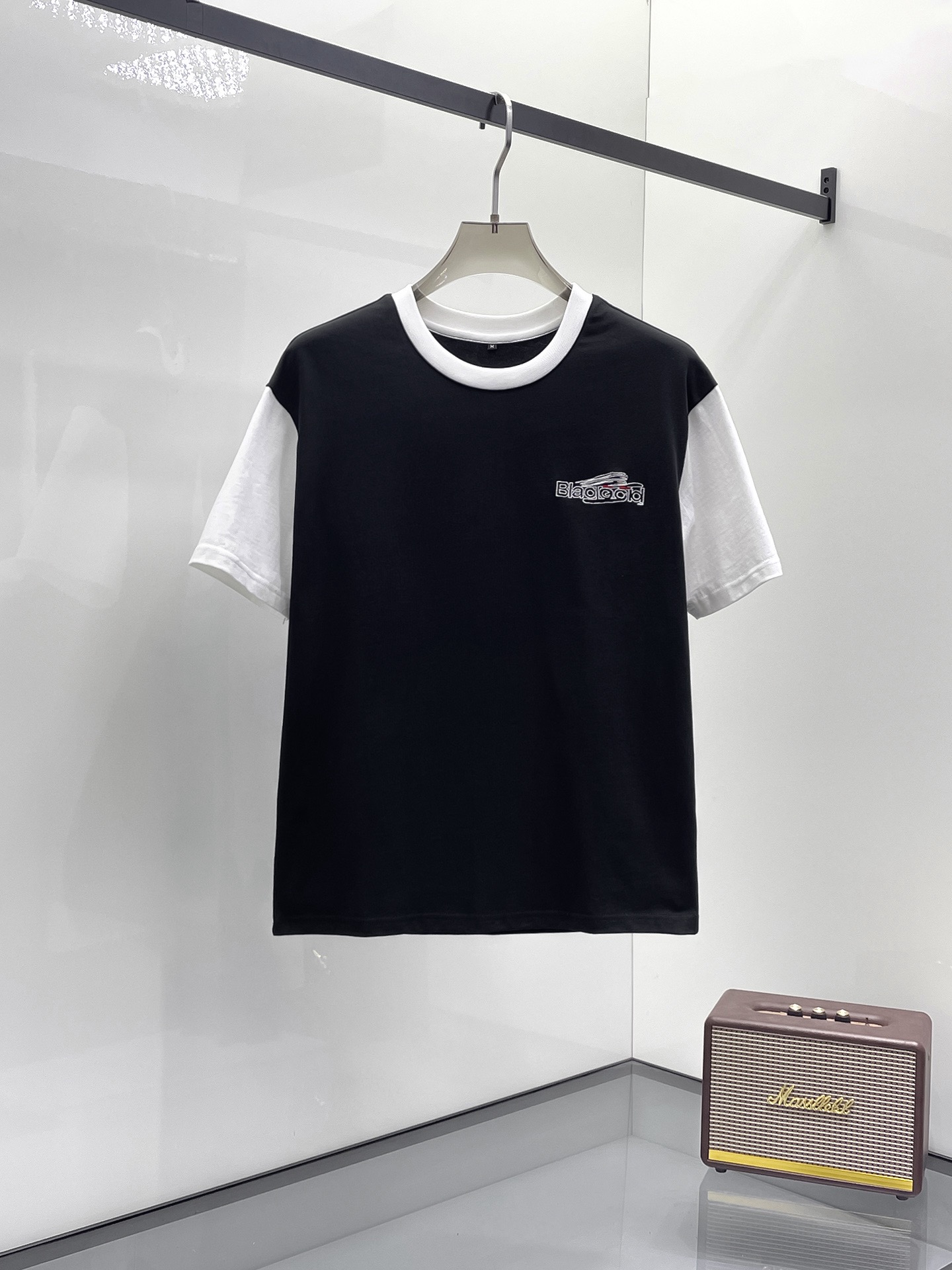 Balenciaga 品牌：巴黎世家 2026圆领短袖短裤套装 纯棉面料上身不会闷热 爽滑舒适的亲肤效果更加透气