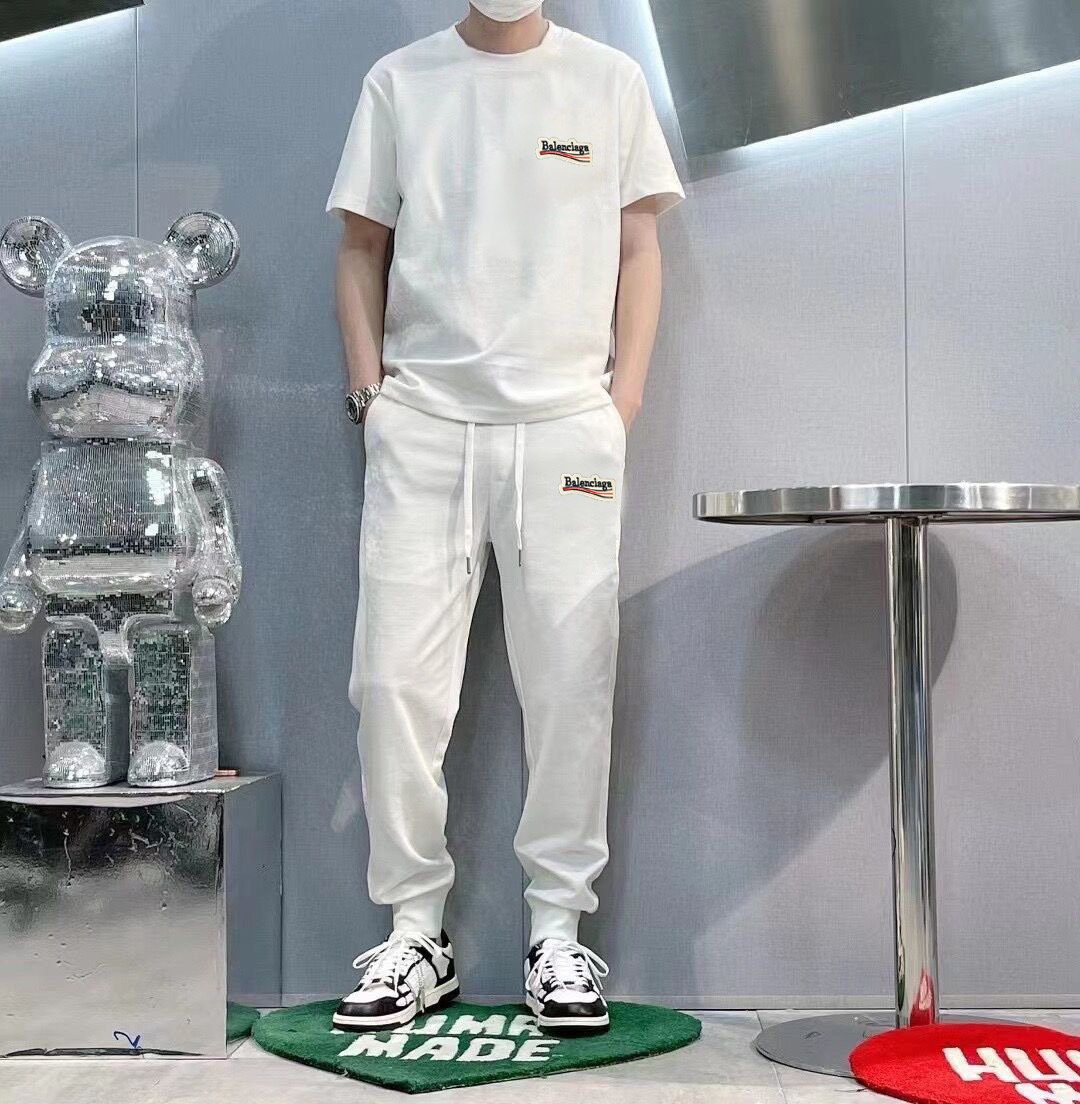 Balenciaga 品牌：巴黎世家 (胖子福音) 2026 世界知名奢侈品牌