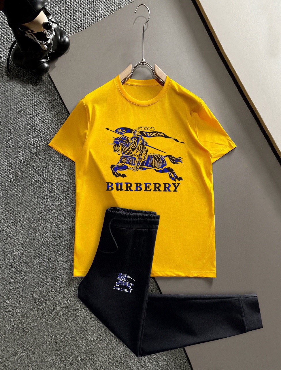 Burberry 品牌：巴宝莉 (胖子福音) 2026 世界知名奢侈品牌