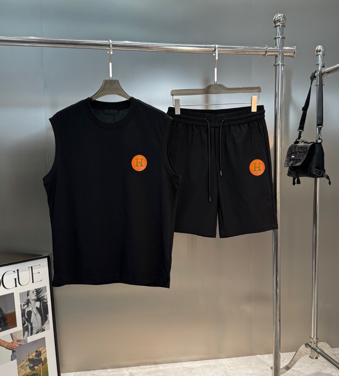 Hermès 品牌：爱马仕 2026 夏季新品背心套装