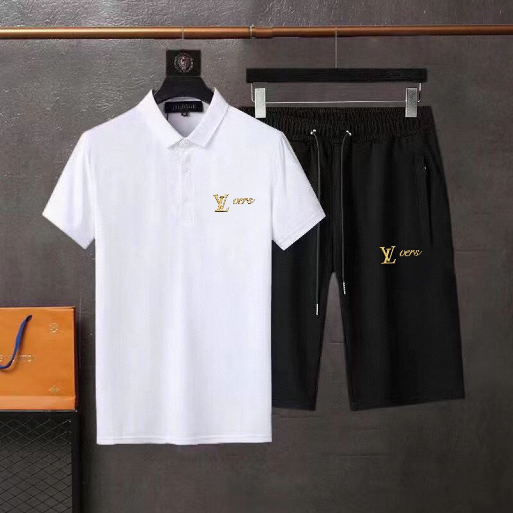 Louis Vuitton 品牌： LV 2026 世界知名奢侈品牌 夏季男士高品质 货翻领套装 采用进口 面料