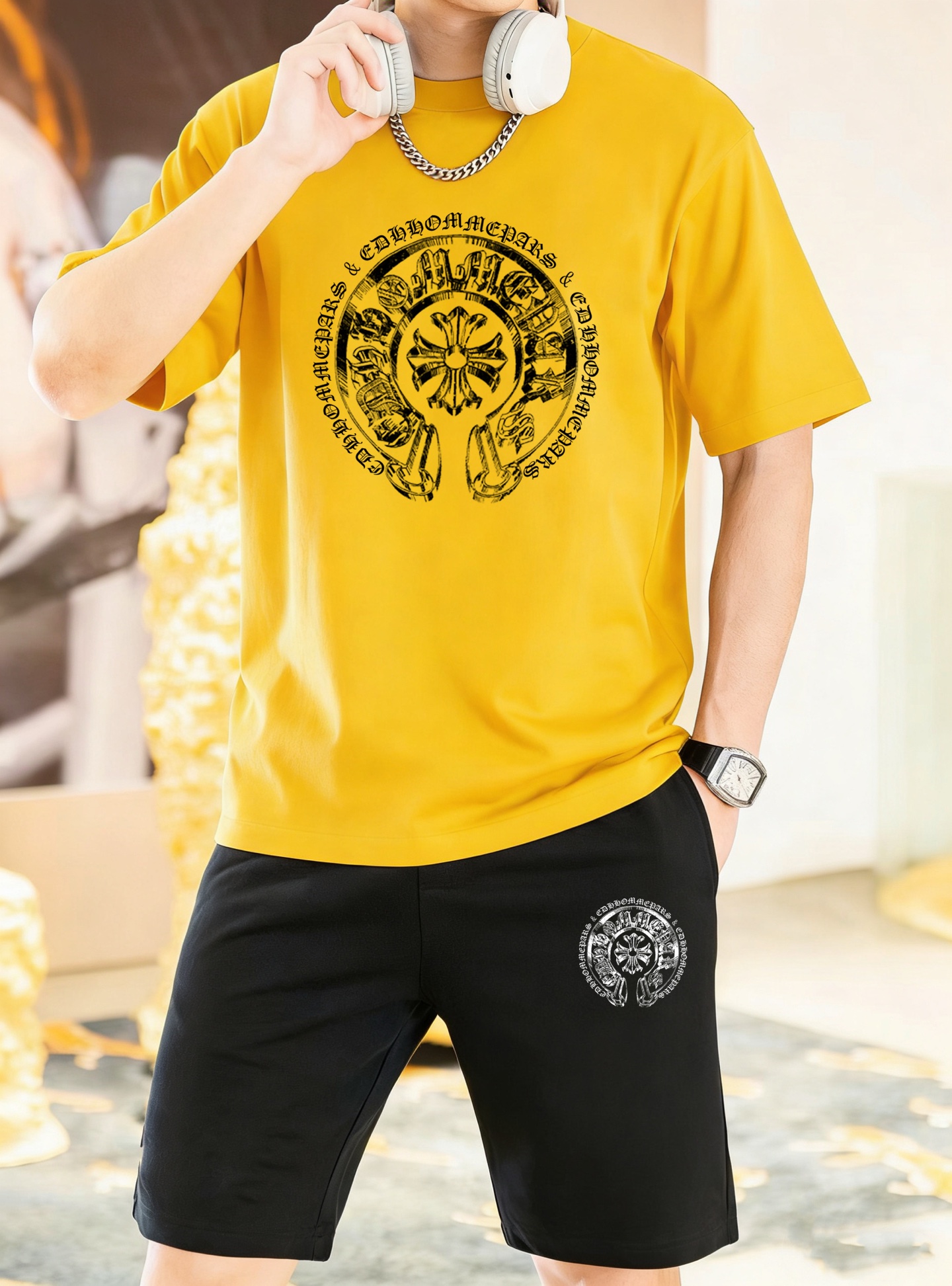 Chrome Hearts 品牌：克罗心 2026新款男士短袖短裤套装 销售 市面高端版本 手感细腻柔软 让你穿着更加舒适 立体裁剪版型超赞 尺码:M-5XL下单请报身高体重