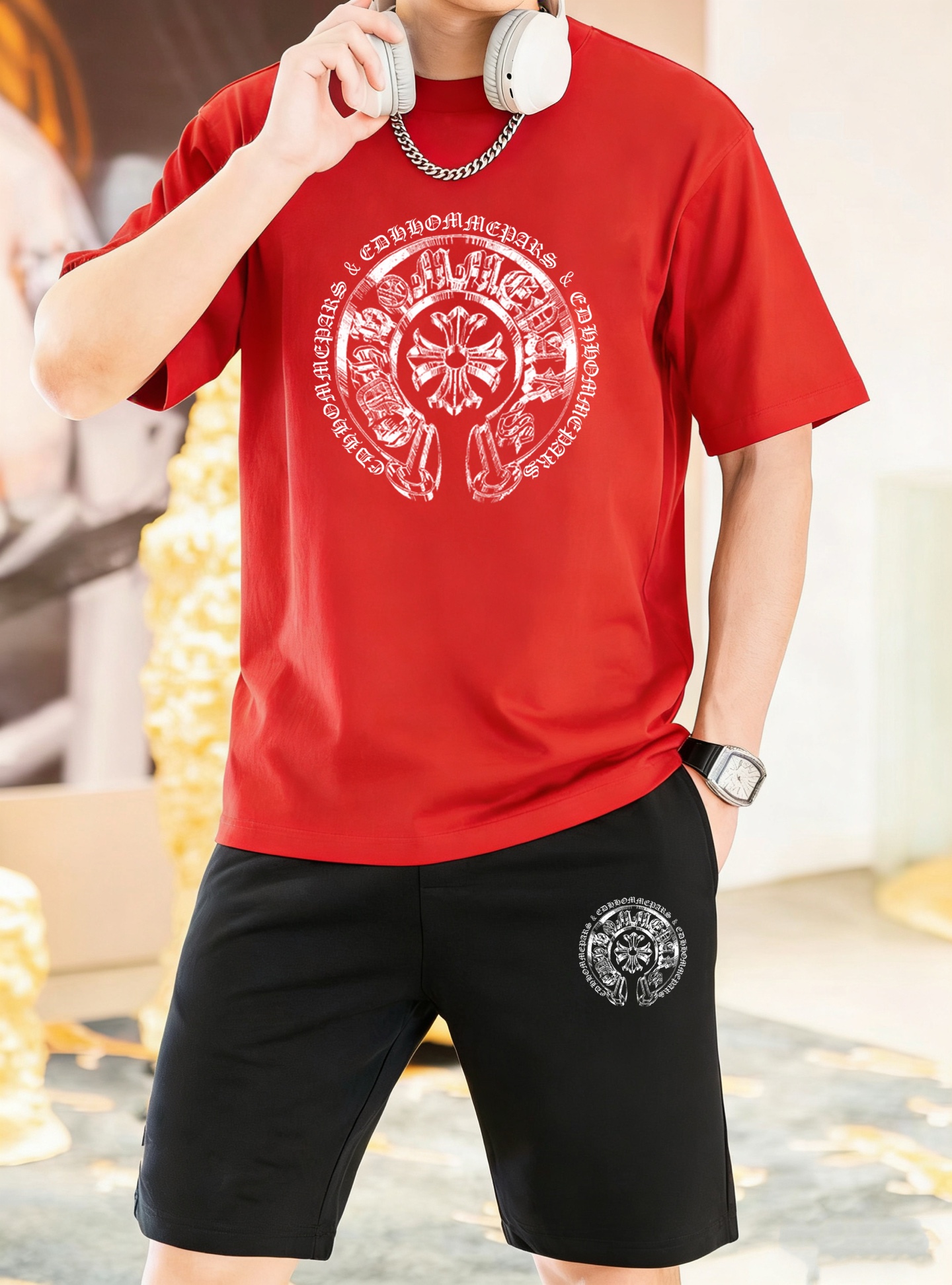 Chrome Hearts 品牌：克罗心 2026新款男士短袖短裤套装 销售 市面高端版本 手感细腻柔软 让你穿着更加舒适 立体裁剪版型超赞 尺码:M-5XL下单请报身高体重