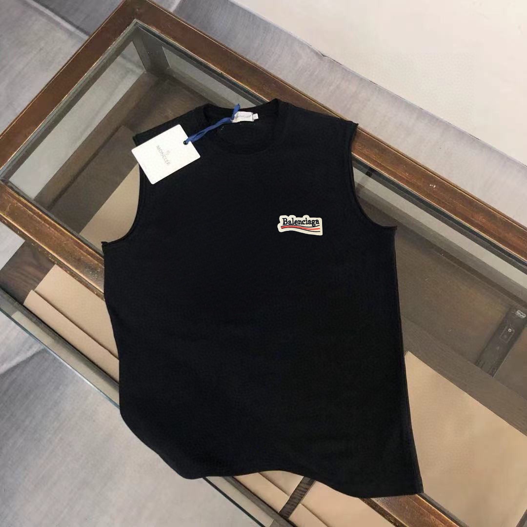 Balenciaga 品牌：巴黎世家 2026夏季新品背心T袖 简约款式 任何人都可以轻松驾驶 进口定制丝光棉面料 手软舒适有型 吸汗透气