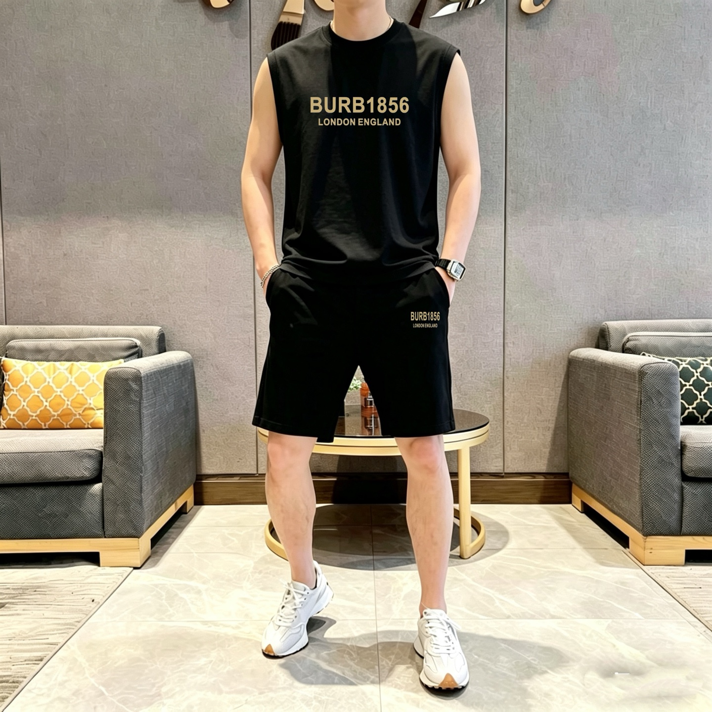 Burberry 品牌：巴宝莉 2026 夏季新品背心套装