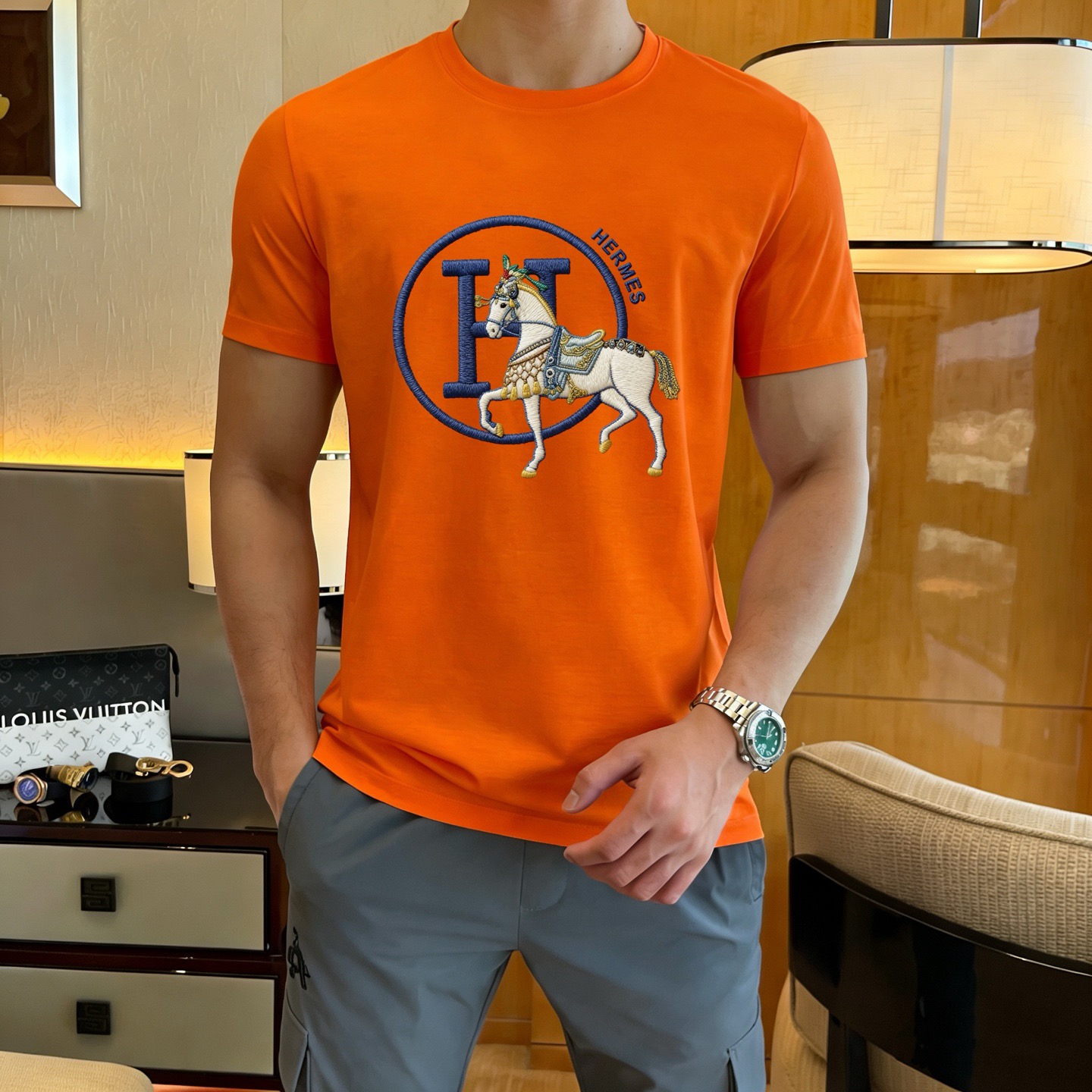 Hermès 品牌： 爱马仕 (胖子福音) 男士休闲短袖T恤 2026春夏新品