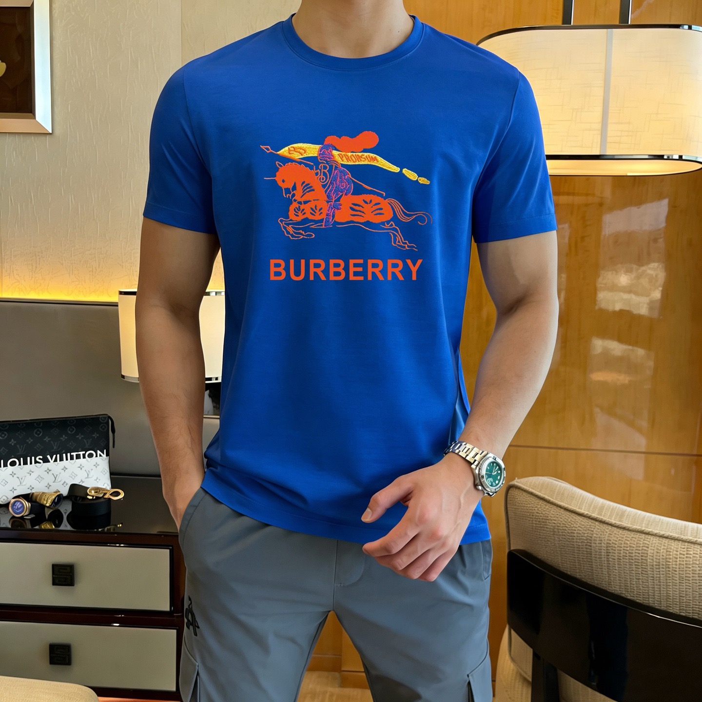 Burberry 品牌： 巴宝莉 (胖子福音) 男士休闲短袖T恤 2026春夏新品