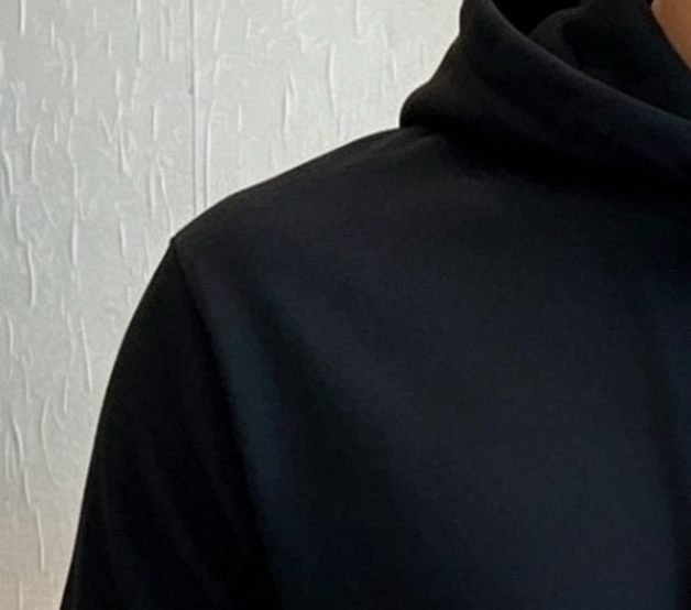 Louis Vuitton 品牌: LV 2026新款男士带帽短袖短裤套装 销售 市面高端版本 手感细腻柔软 让你穿着更加舒适 立体裁剪版型超赞 尺码:M-4XL下单请报身高体重