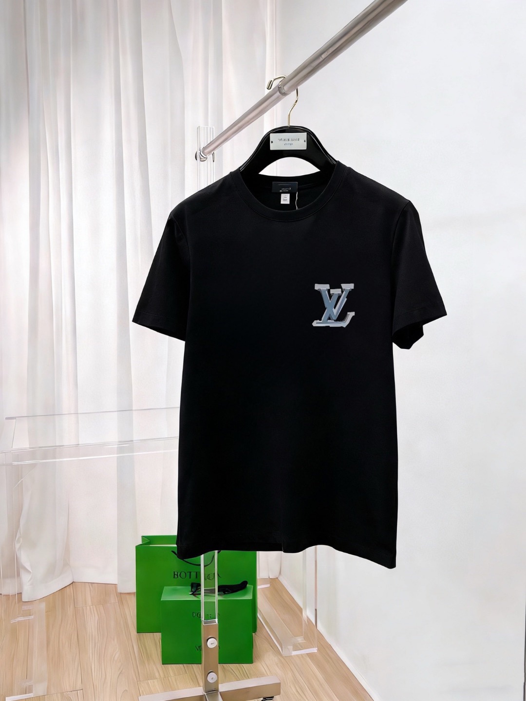 Louis Vuitton 品牌： LV (胖子福音) 男士休闲短袖T恤 2026春夏新品