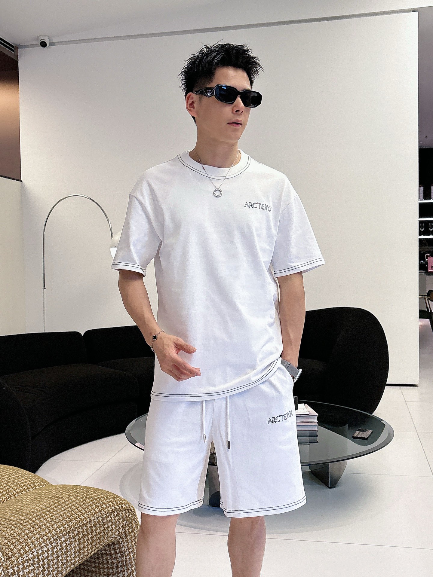 NO:873247,Directly approved brand Arc'teryx 2026 summer latest model, same style for men and women, classic design short-sleeved T-shirt shorts suit, slightly expanded version, customized air layer fabric, soft to the touch, comfortable to wear, fine workmanship. The upper body effect is incomparably handsome, size M-3XLD1, arc'teryx, shorts, T-shirt, tees, t-shirt,19860909直批 品牌始祖鸟 2026夏季最新款,男女同款,经典设计短袖T恤短裤套装,微扩版型,定制空气层面料,手感柔软,穿着舒适,做工精细.上身效果无敌帅气,码数M-3XLD1,arc'teryx,shorts,T-shirt,tees，t-shirt,,Men's clothing