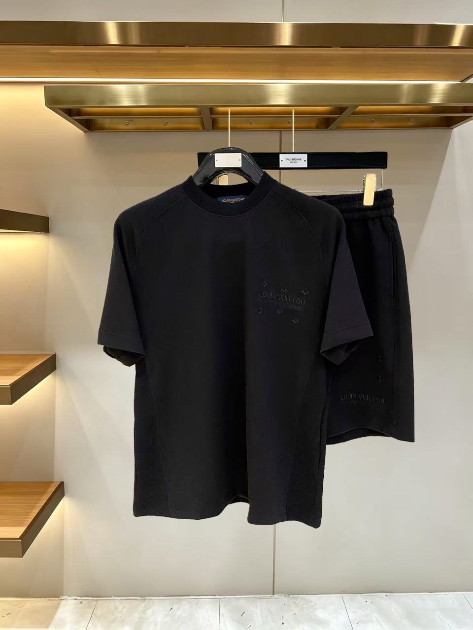 P290 Marca: LV 2026 último estilo de verano, mismo estilo para hombres y mujeres, traje de pantalones cortos de camiset…