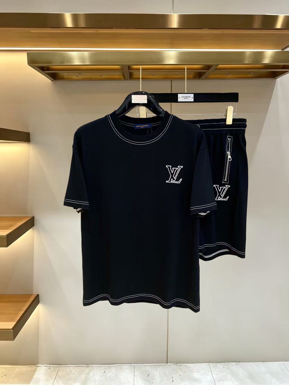 P290 Marca: LV 2026 último estilo de verano, mismo estilo para hombres y mujeres, traje de pantalones cortos de camiset…