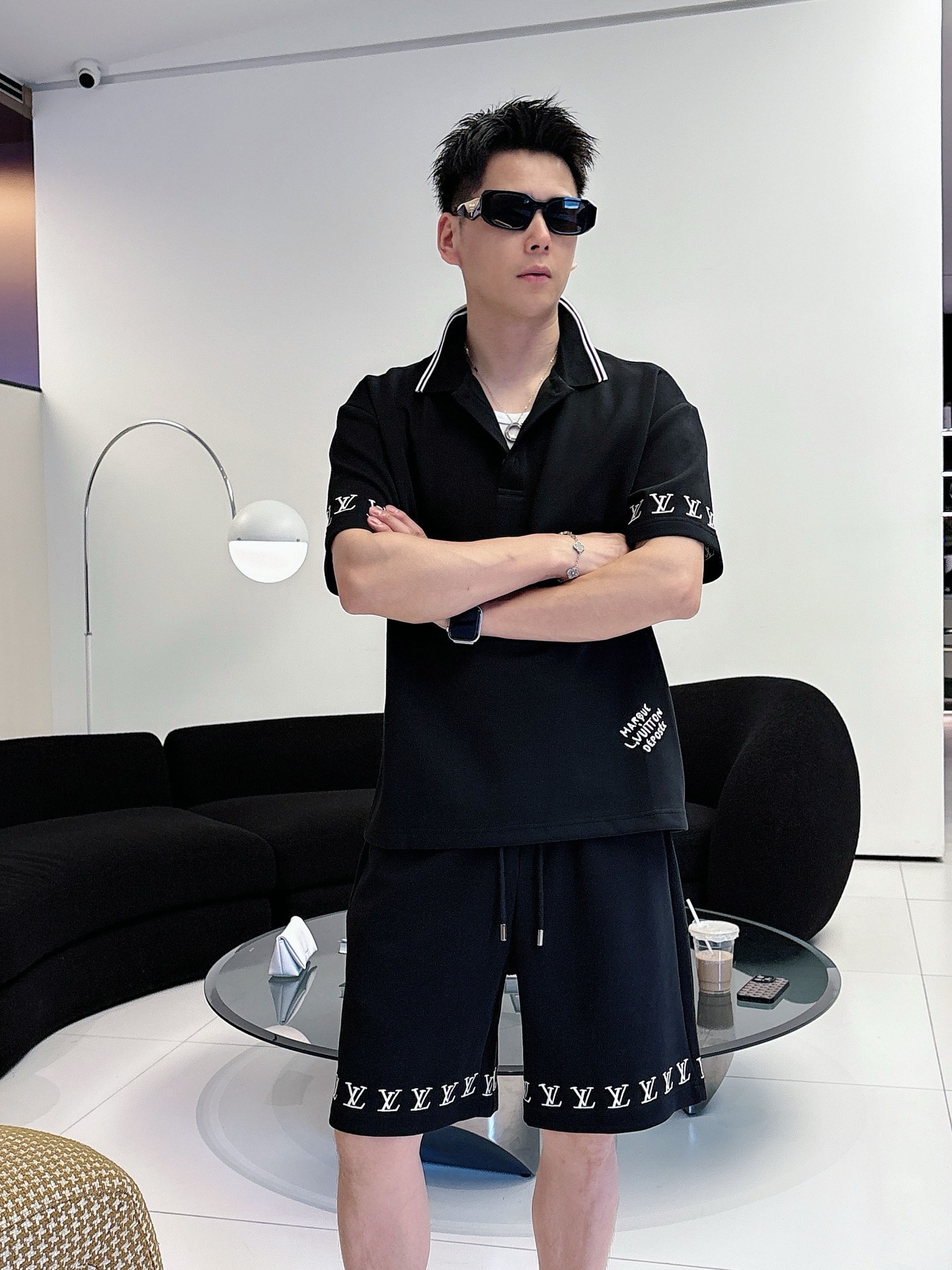 P290 Marca: LV 2026 último estilo de verano, mismo estilo para hombres y mujeres, traje de pantalones cortos de camiset…