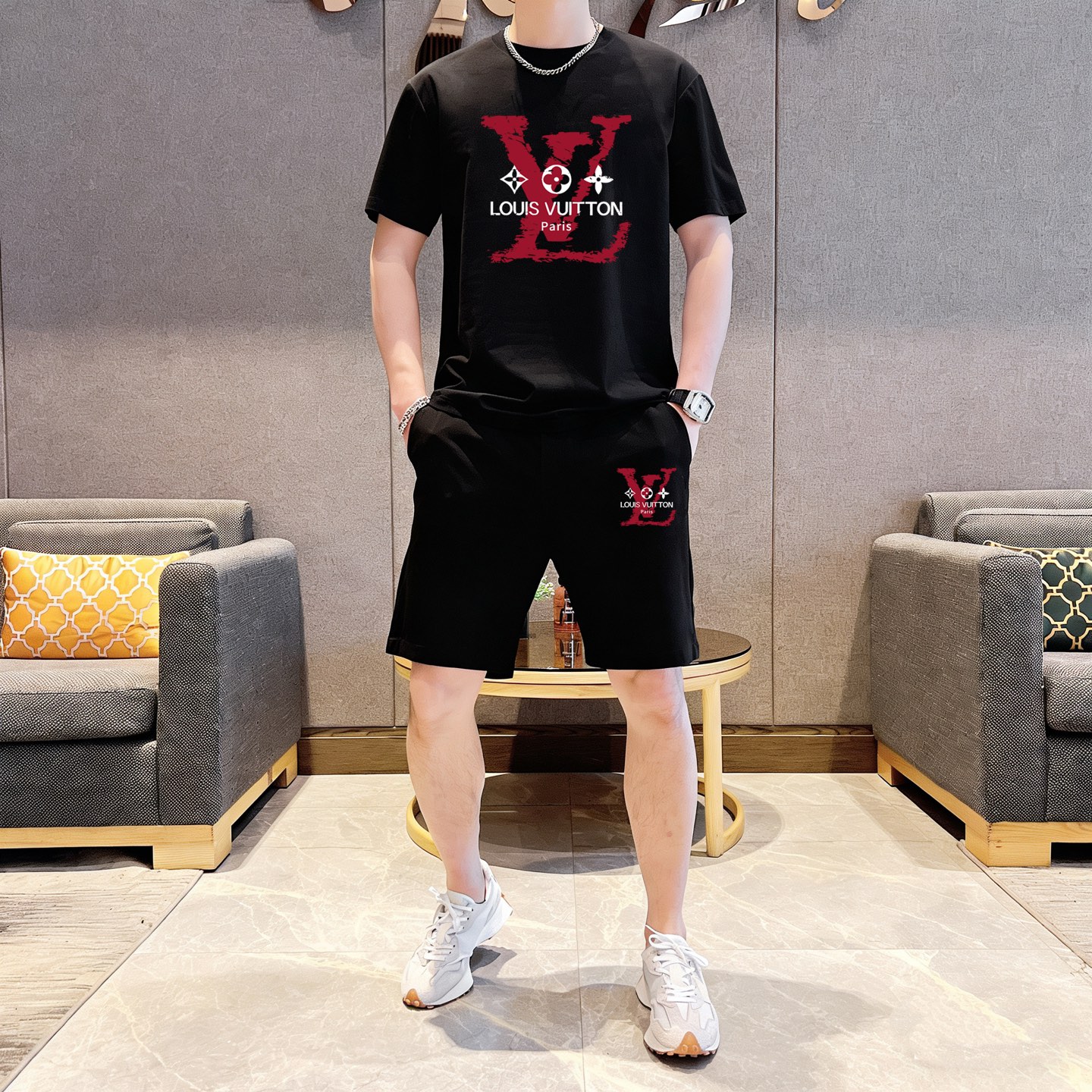 P120 Marca: LV 2026 ¡Nuevo traje corto de manga corta para hombre! ¡Ventas sincrónicas en el sitio web oficial! ¡Versió…